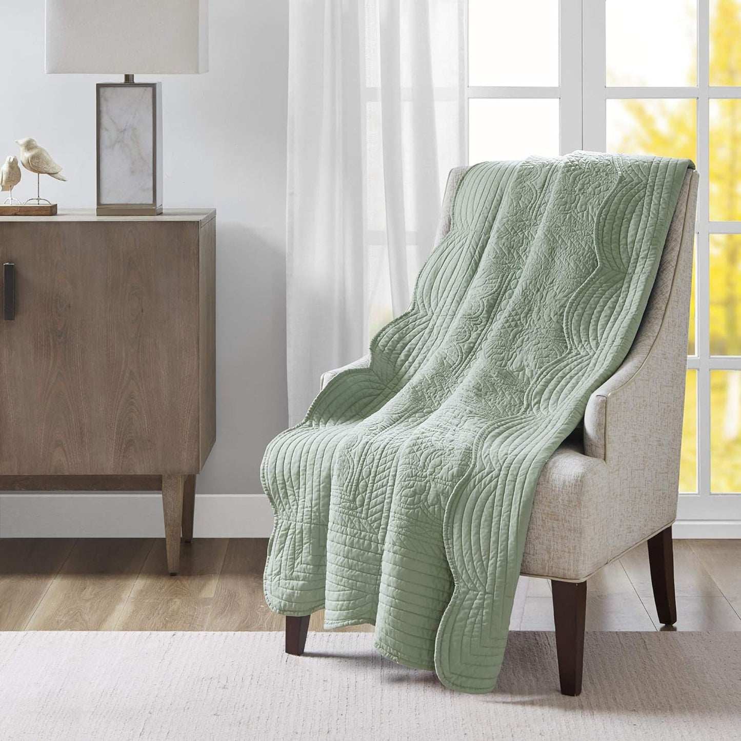 Ultra Soft Cotton Filled Quilted Throw Blanket - Scalloped Borders Seafoam