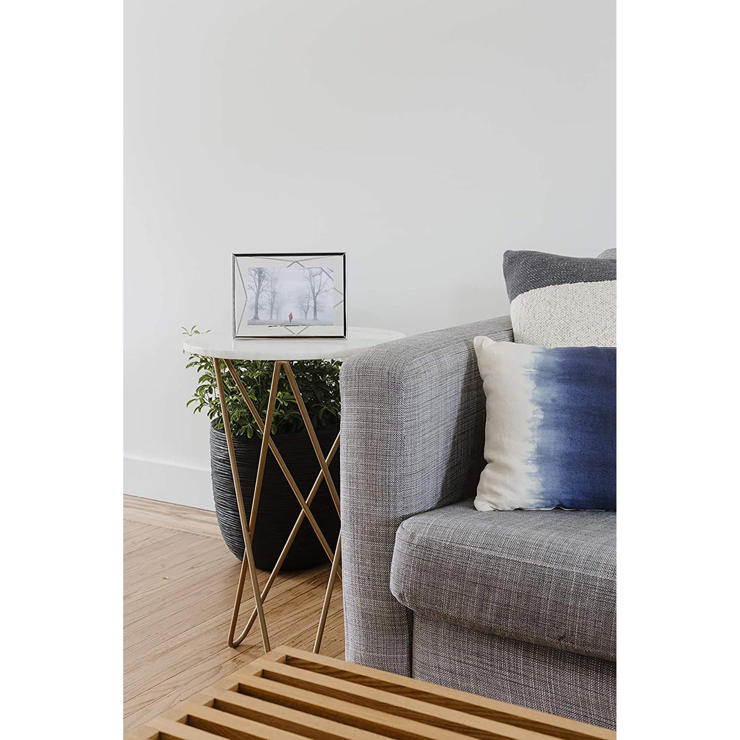 Geometric Prisma Picture Frame Photo Display for Desk Wall 4x6 Inch - Silver