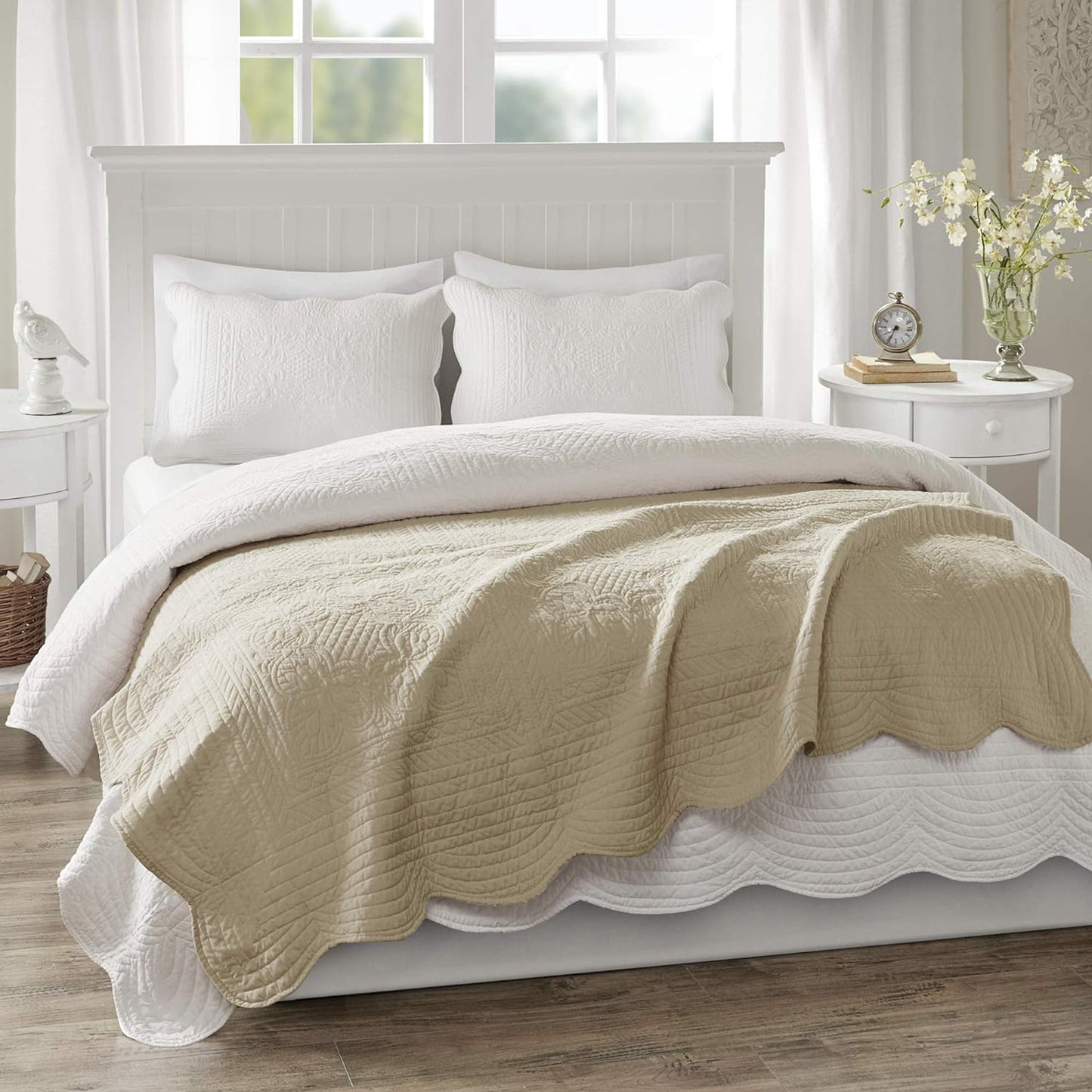 Ultra Soft Cotton Filled Damask Stitching Design Quilted Throw Blanket - Khaki