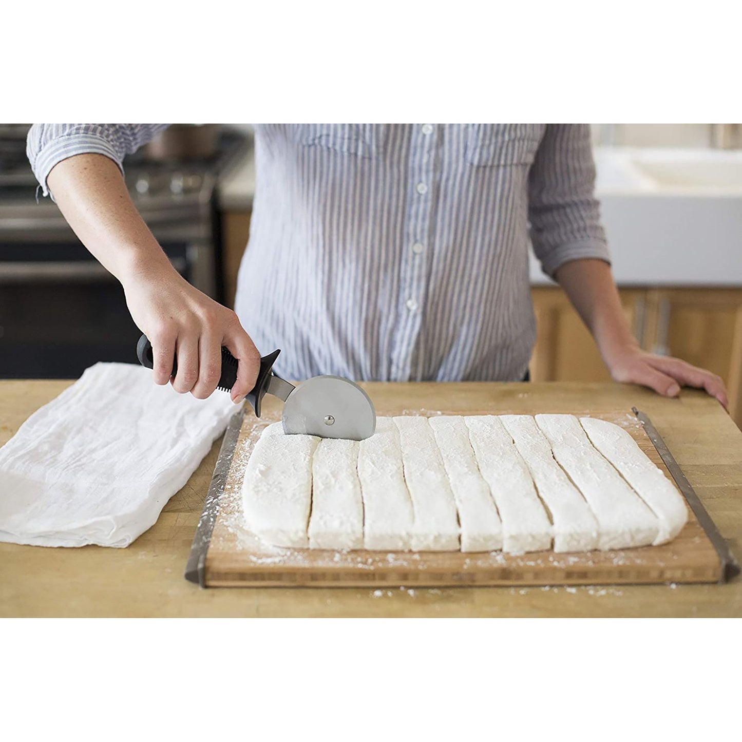 Stainless Steel Pizza Wheel with Anti Slip Handle 4 Inch - Black