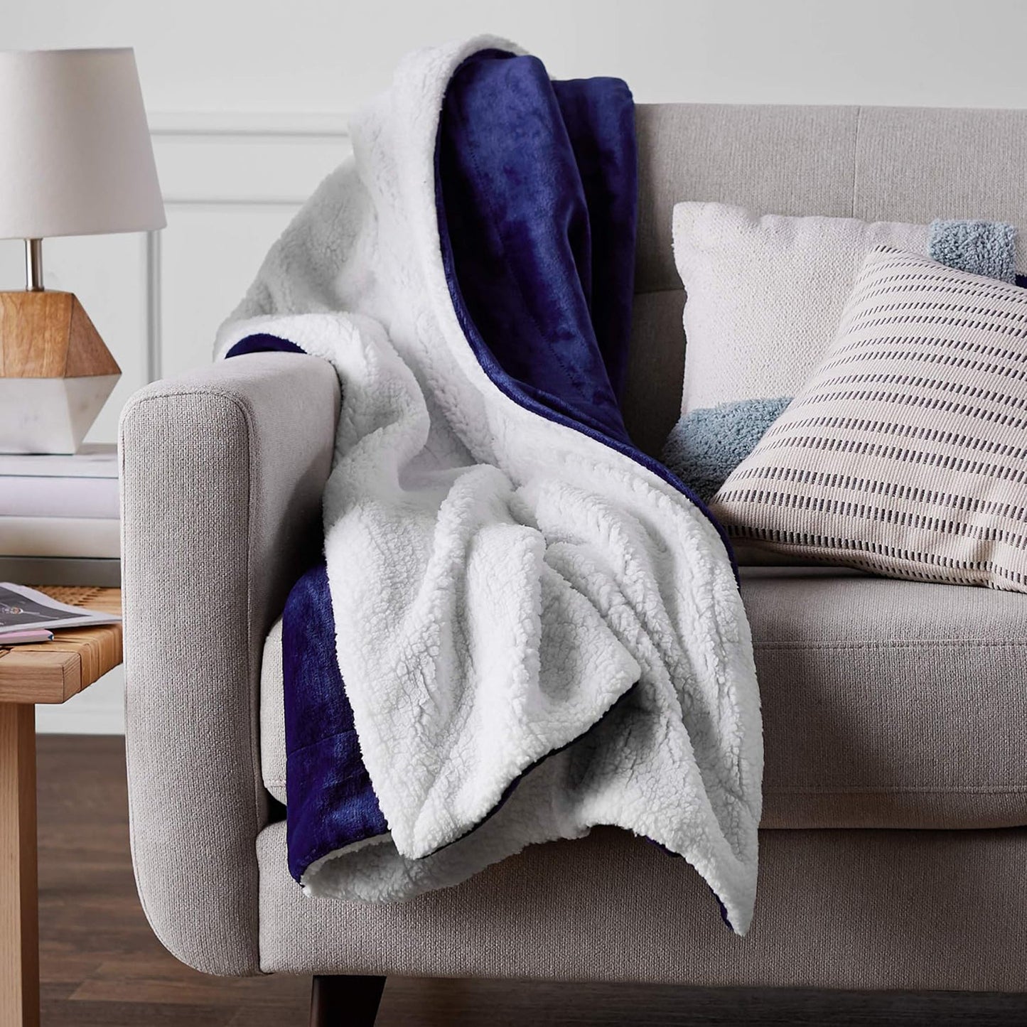 Ultra-Soft Micromink Sherpa Blanket - Navy Blue