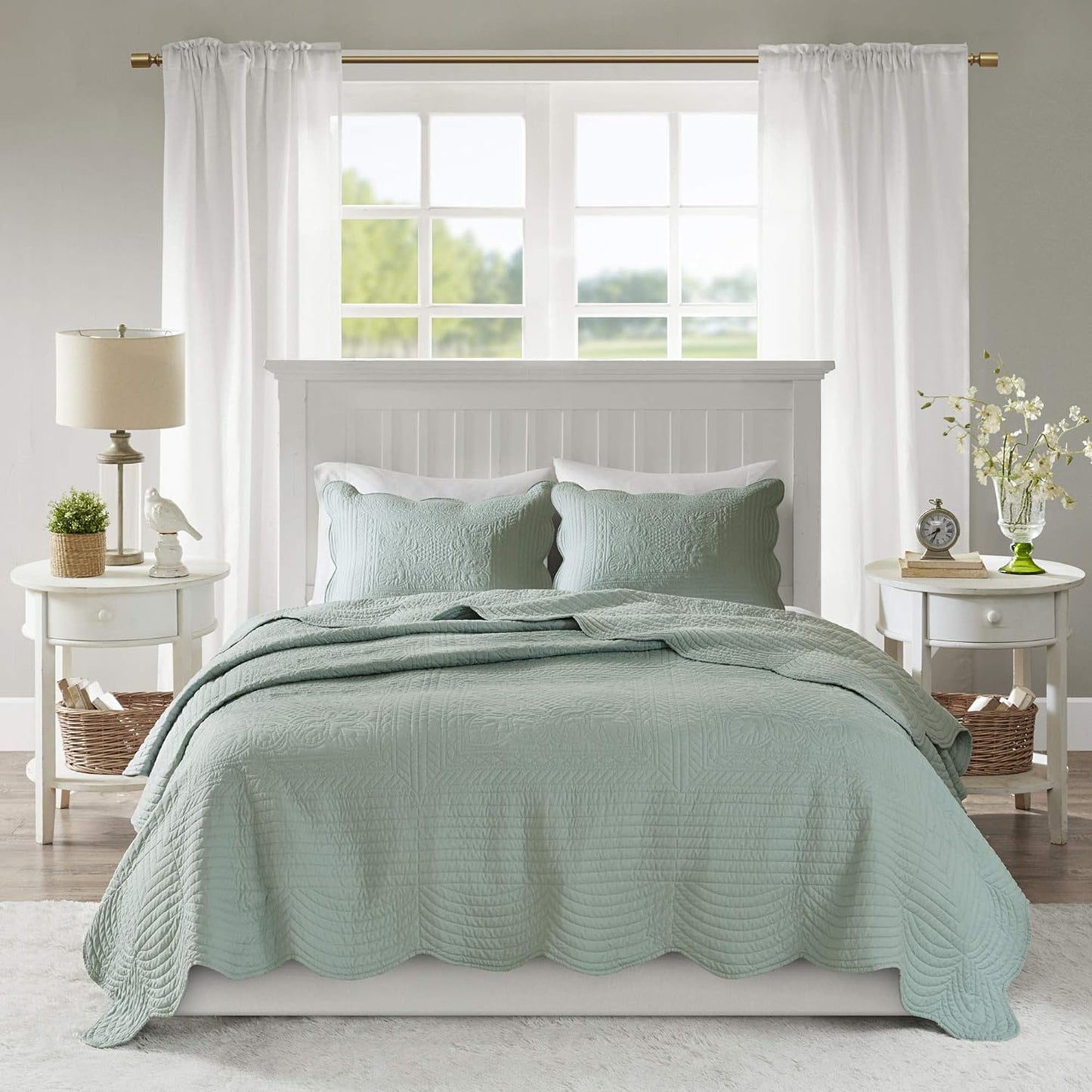 Damask Medallion Stitching Tuscany Coverlet Set - Medallion Seafoam