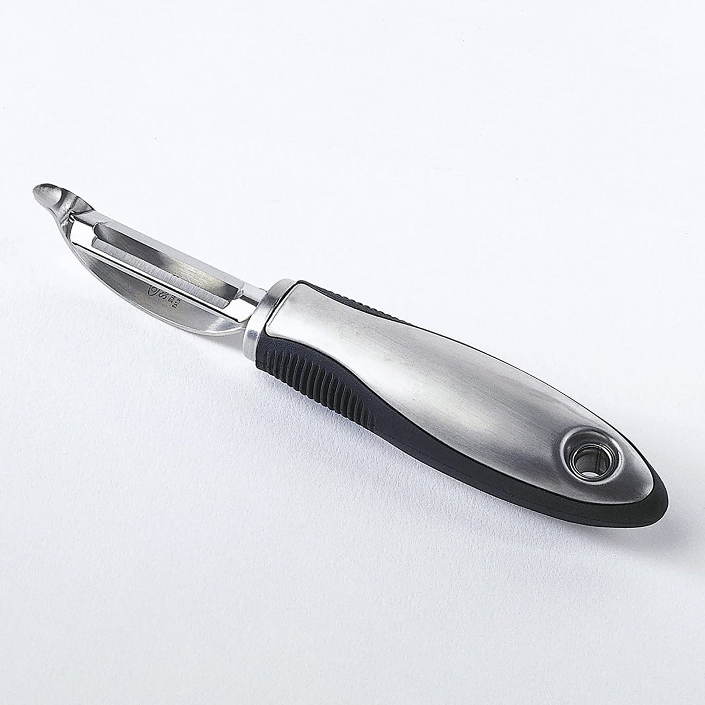 Sharp Stainless Steel Blade Swivel Peeler