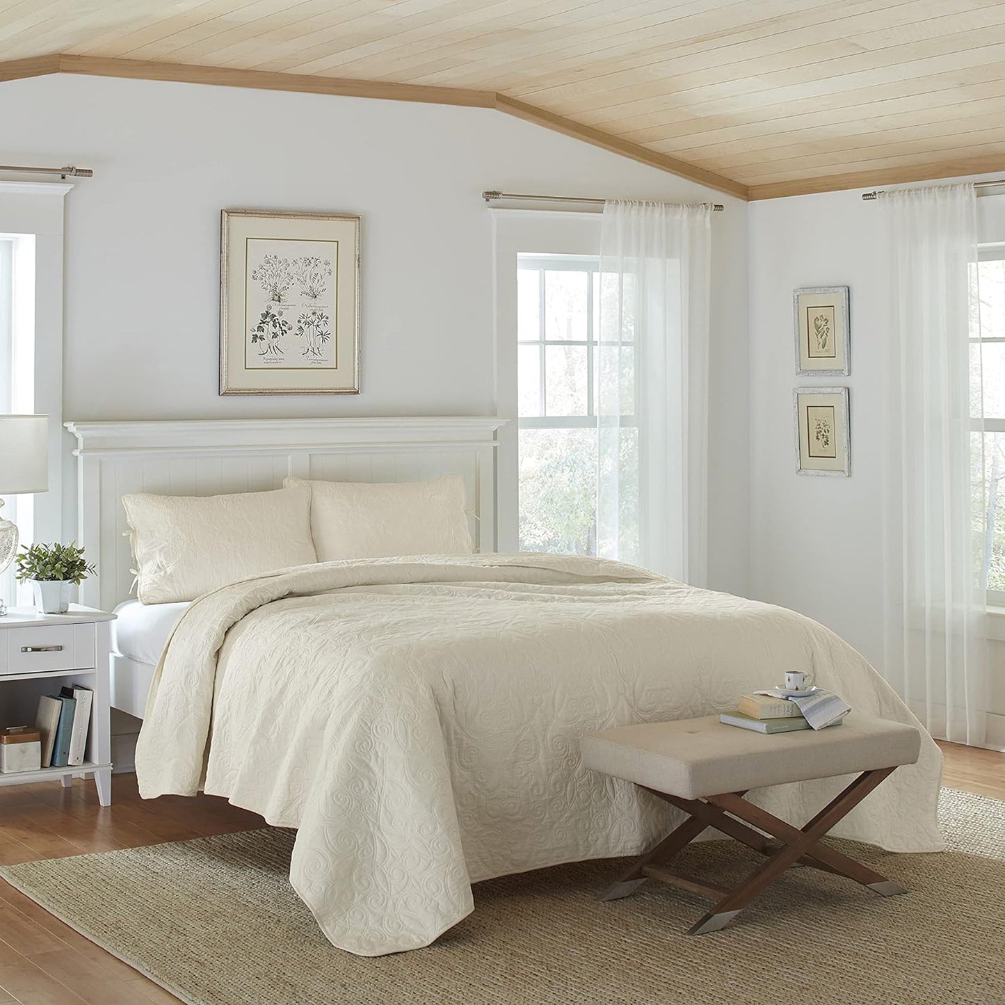 100% Cotton, Reversible All Season Bedding Quilt Set - Ivory