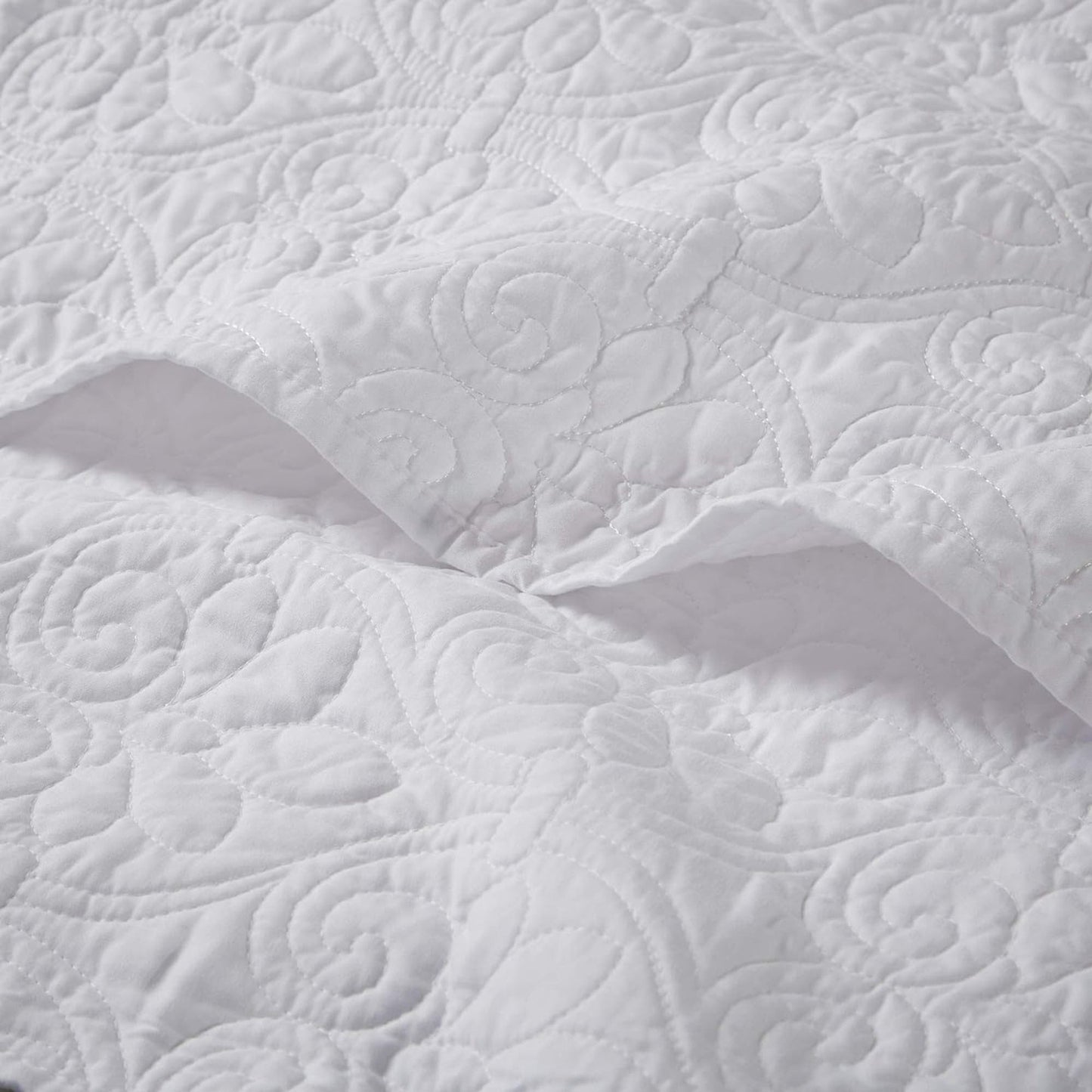 Ultra Soft Cotton Filled Damask Stitching Design Quilted Throw Blanket - White