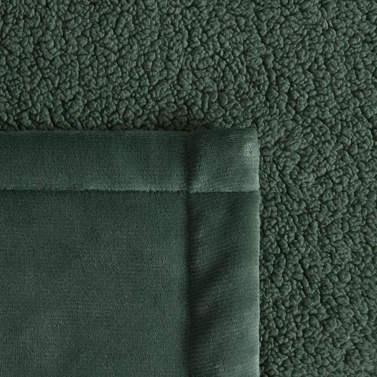 100% Polyester 200gsm Fleece and Sherpa Reverse Throw Blanket - Leaf