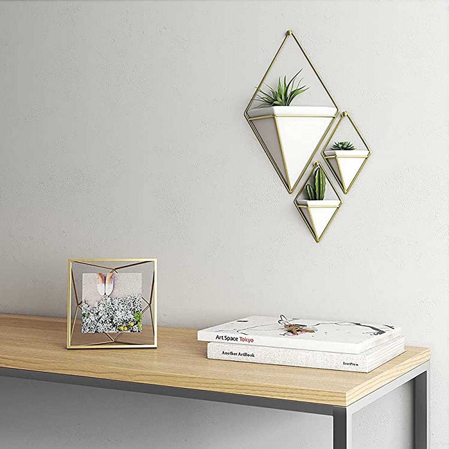 Geometric Prisma Picture Frame Photo Display for Desk Wall  4x4 Inch- Silver