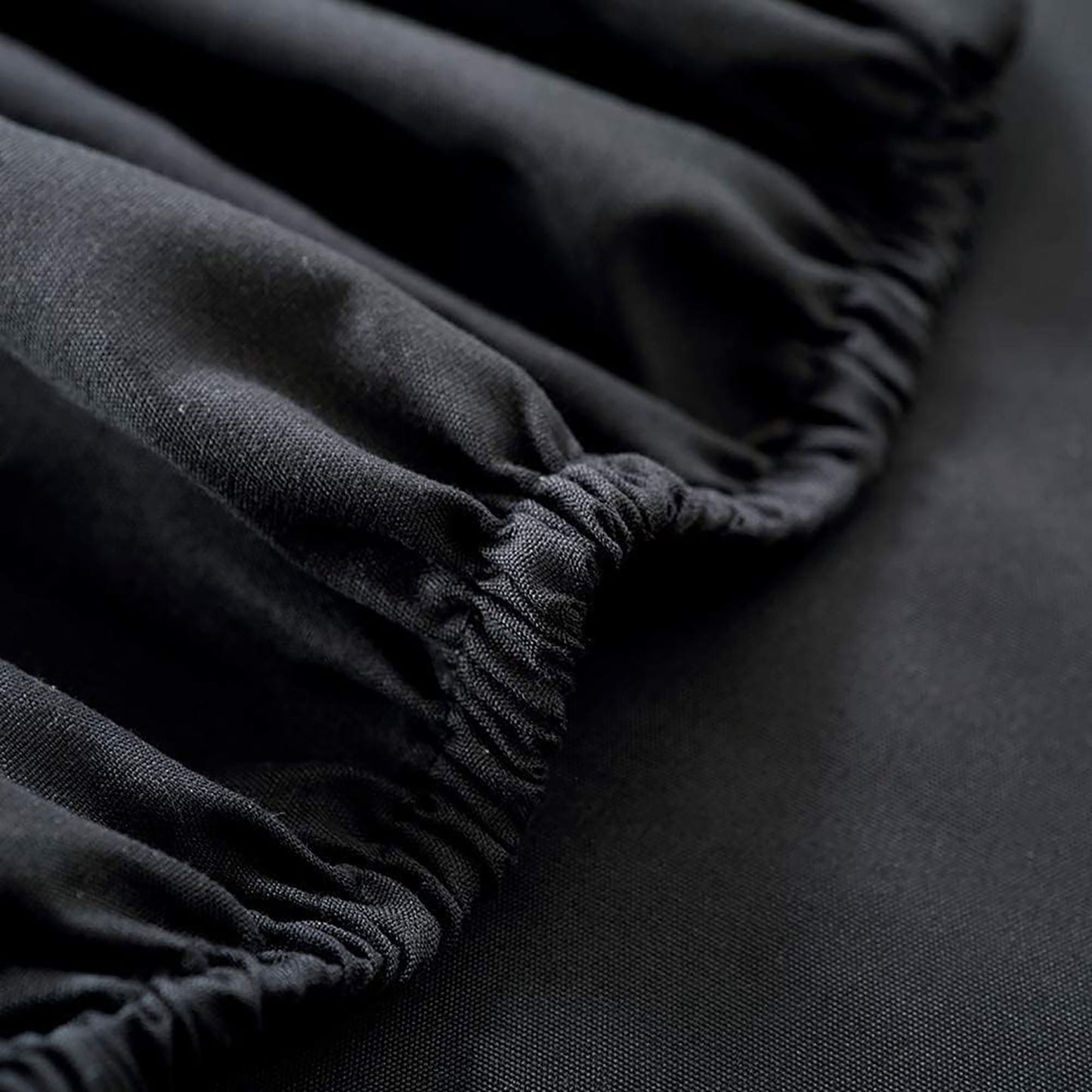 2000 TC Full Elastic Soft and Luxury Deep Pocket Fitted Bed Sheet - Black