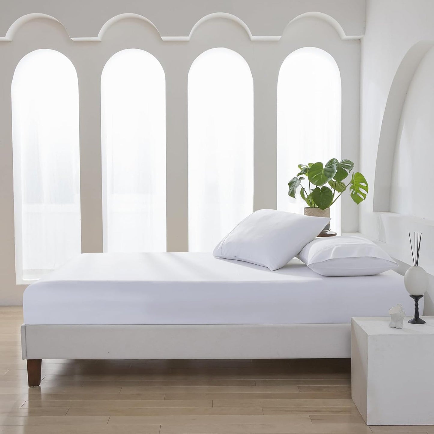 500TC Soft and Luxurious 100% Cool Breathable Cotton Bed Sateen Set - White