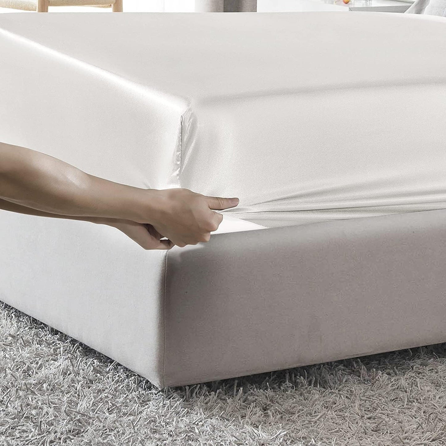 2000 TC Silk Satin Ultra Soft Deep Pocket Fitted Sheet - White