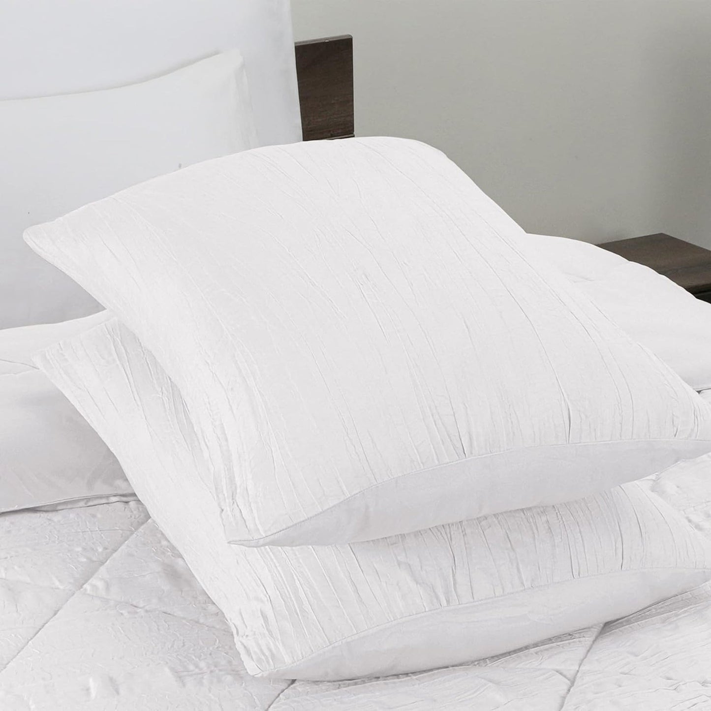 Warm and Cooling Crinkled Comforter Bedding Set - White
