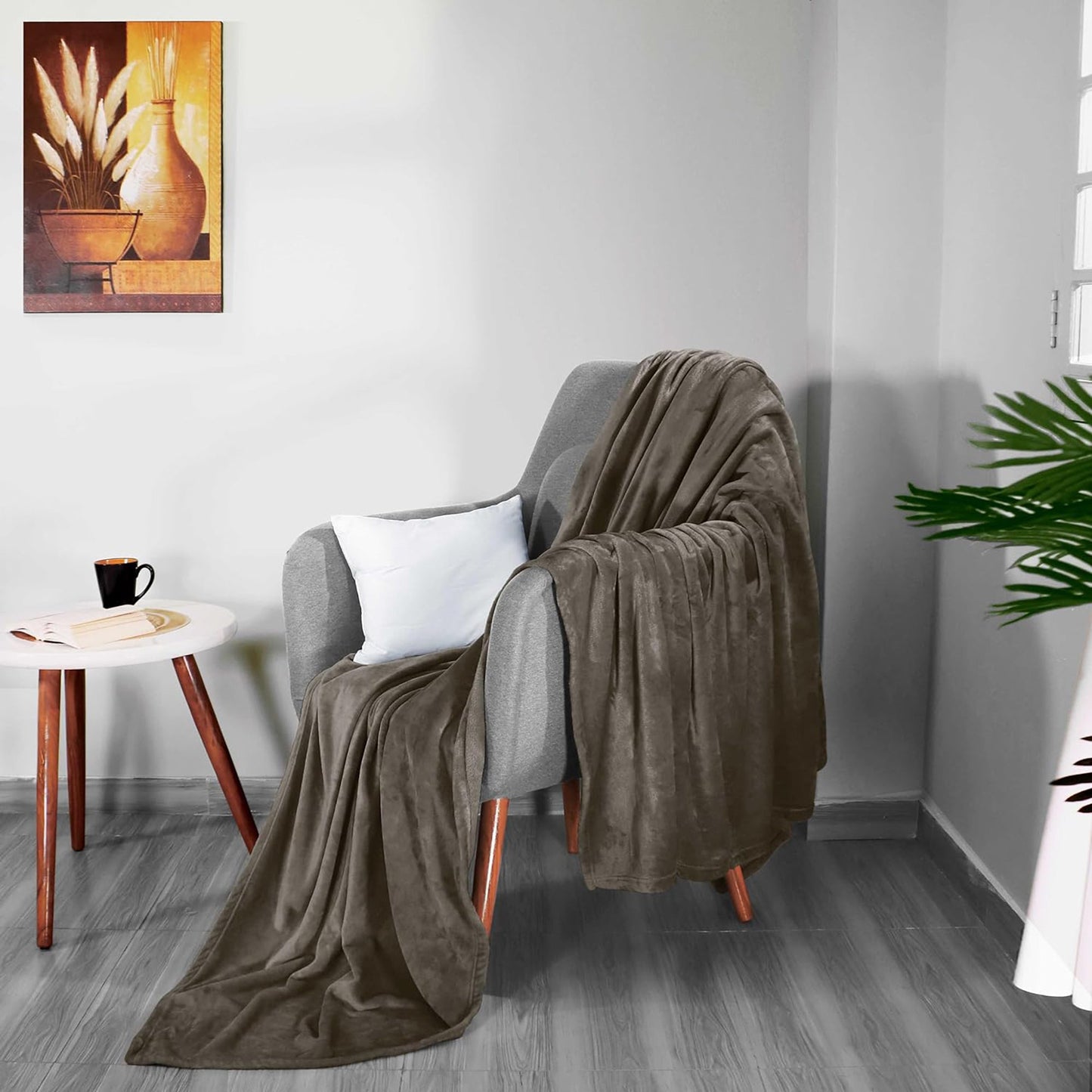 300GSM Microfibre Luxury Anti-Static Fuzzy Soft Fleece Blanket - Brown