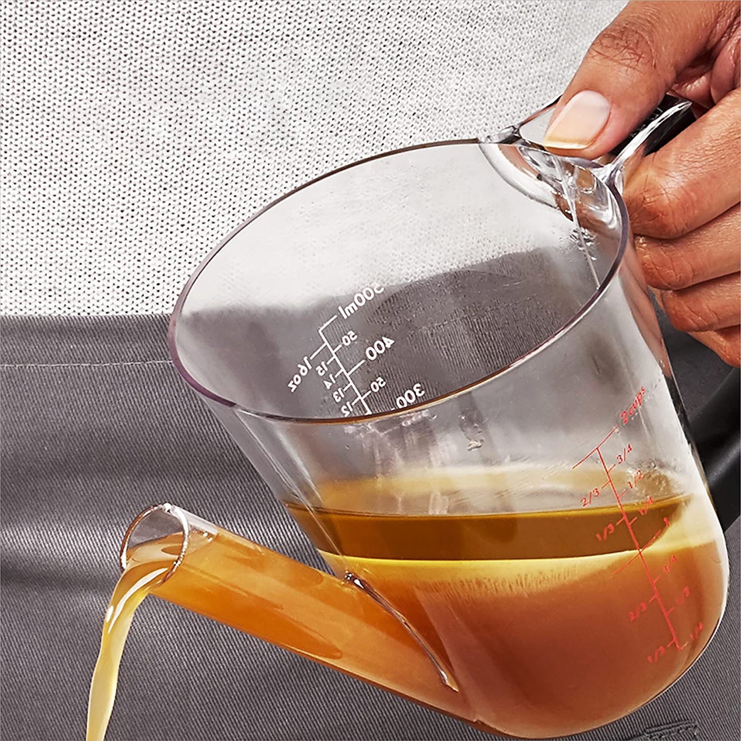 Fat Separator with Strainer 2 Cups or 500 ml Capacity - Black