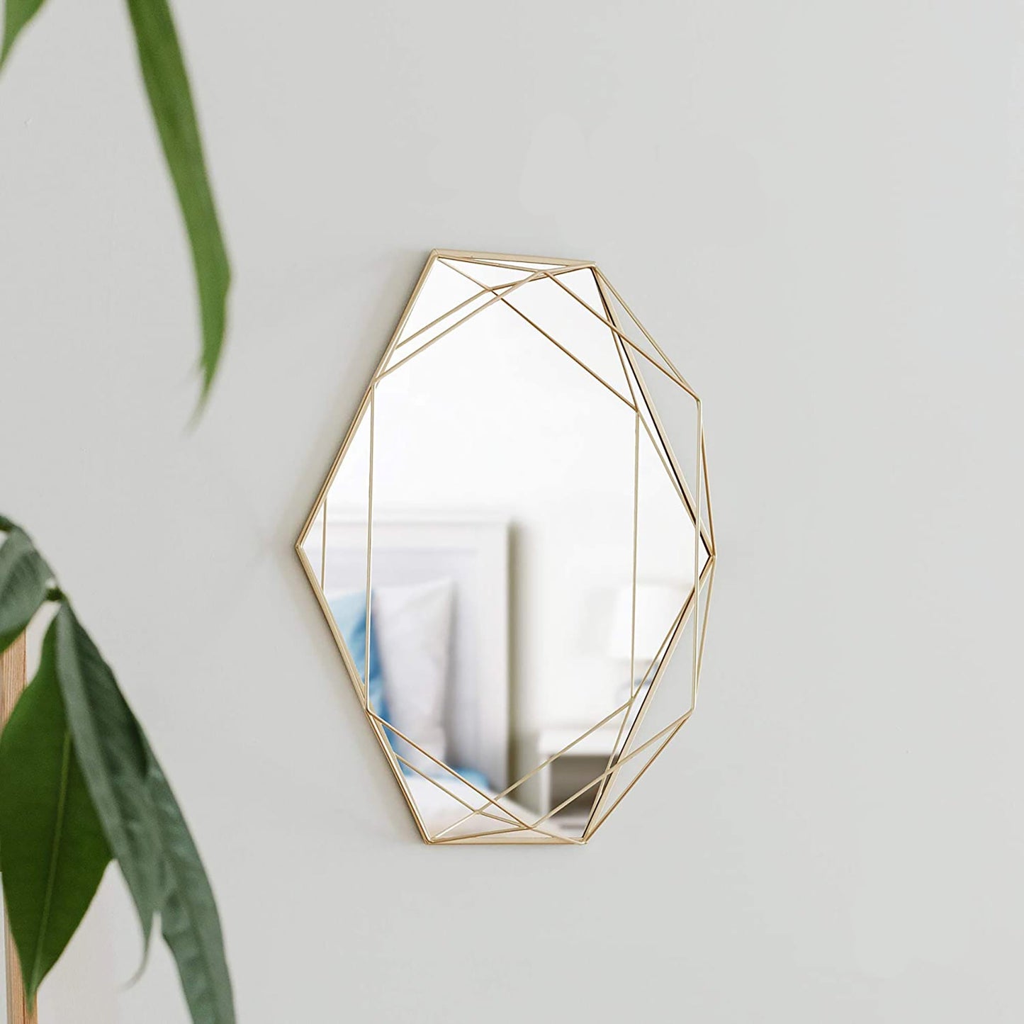 Modern Geometric Shaped Oval Wall Mirror Home Decor - Matte Brass
