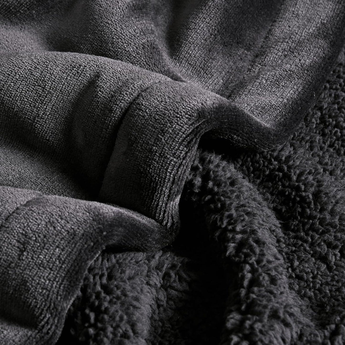 100% Polyester 200gsm Fleece and Sherpa Reverse Throw Blanket - Charcoal