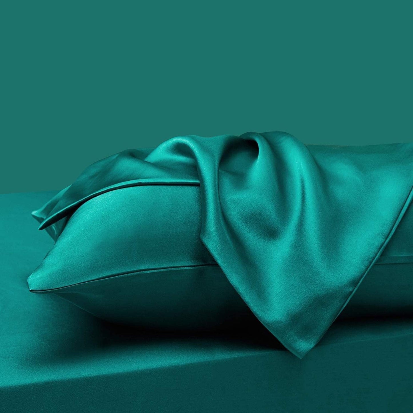 1800TC Microfibre Silky Soft Satin Comfort Hypoallergenic Fitted Sheet Set - Green