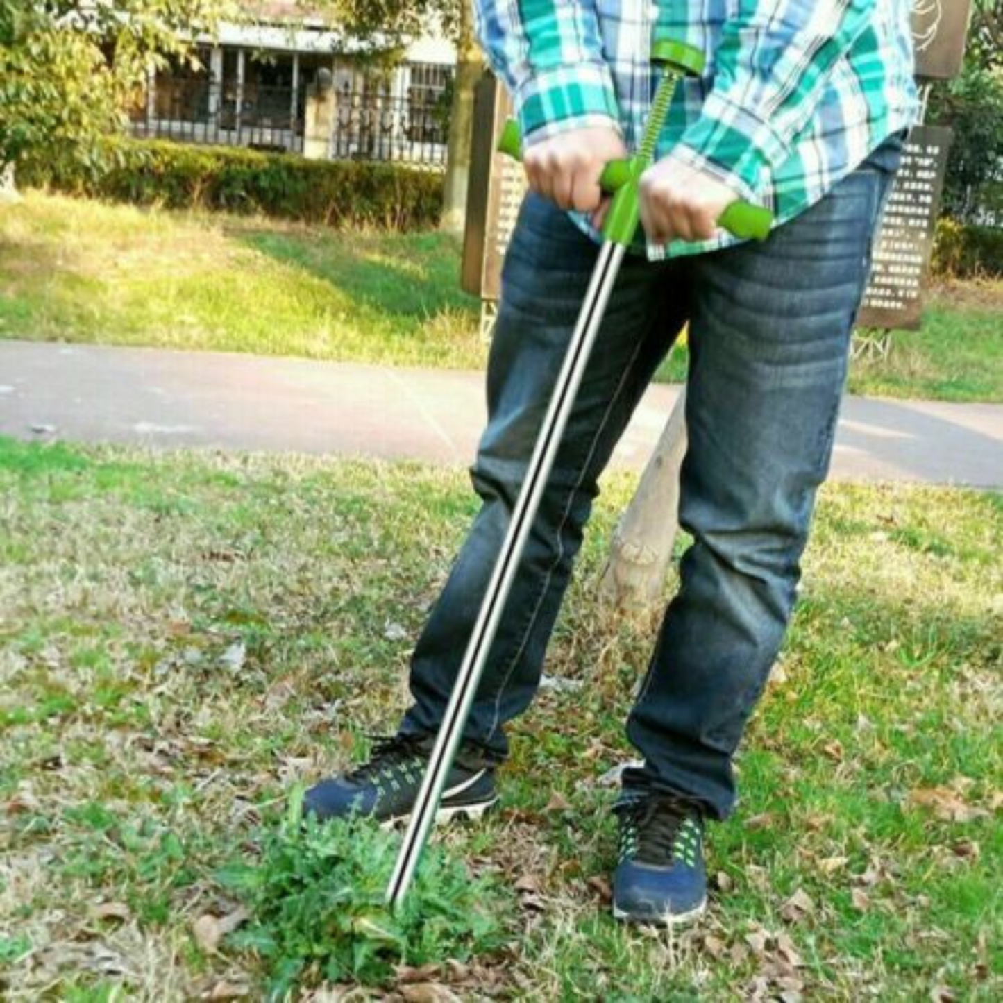 Garden Weed Puller Weeder Twister Lawn Root Killer Remover Tool