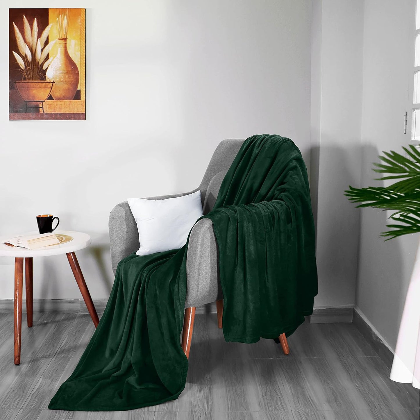 300GSM Microfibre Anti-Static Fuzzy Soft Fleece Blanket - Green
