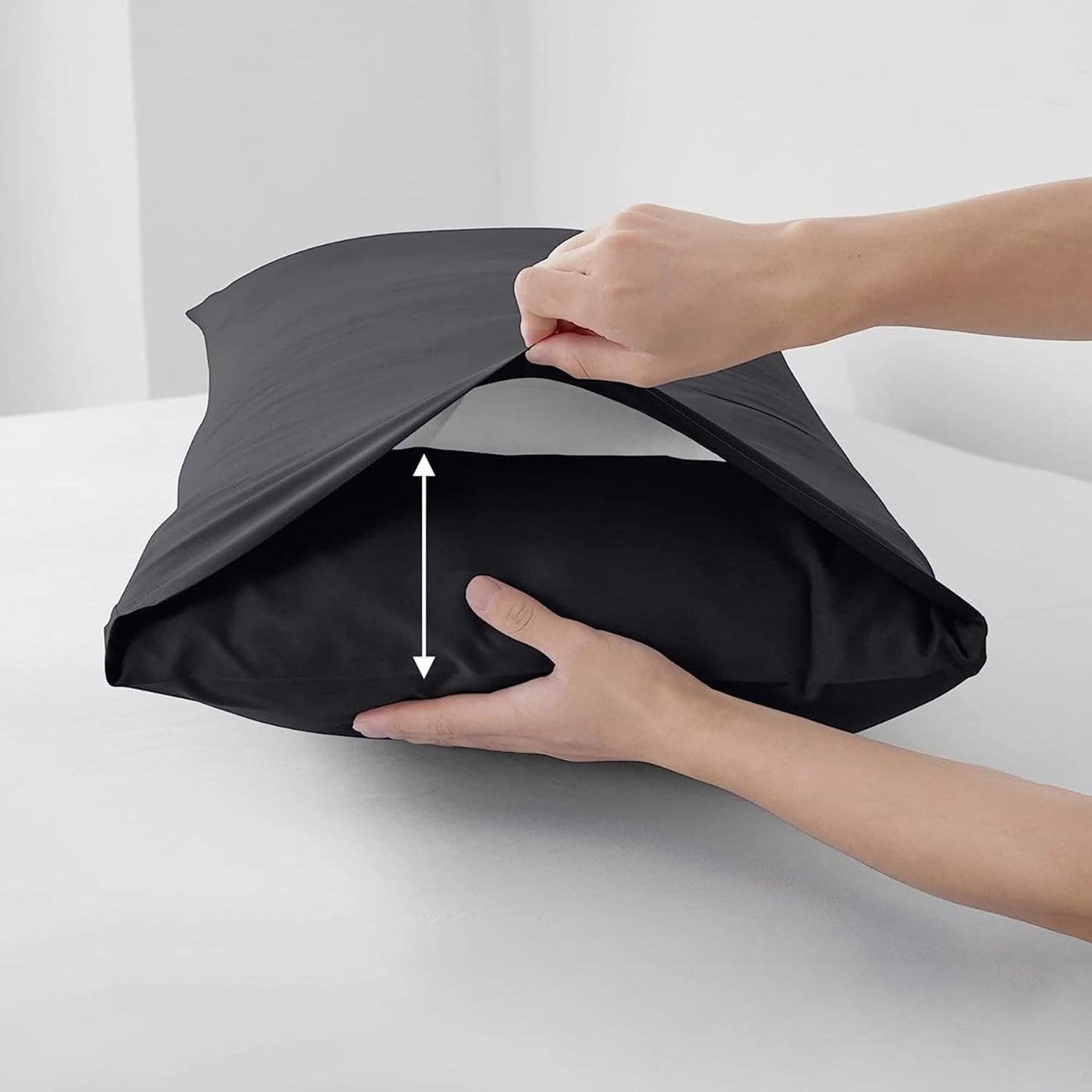 2000TC Ultra Soft Microfiber Zipper Closure Quilt Cover Set - Black