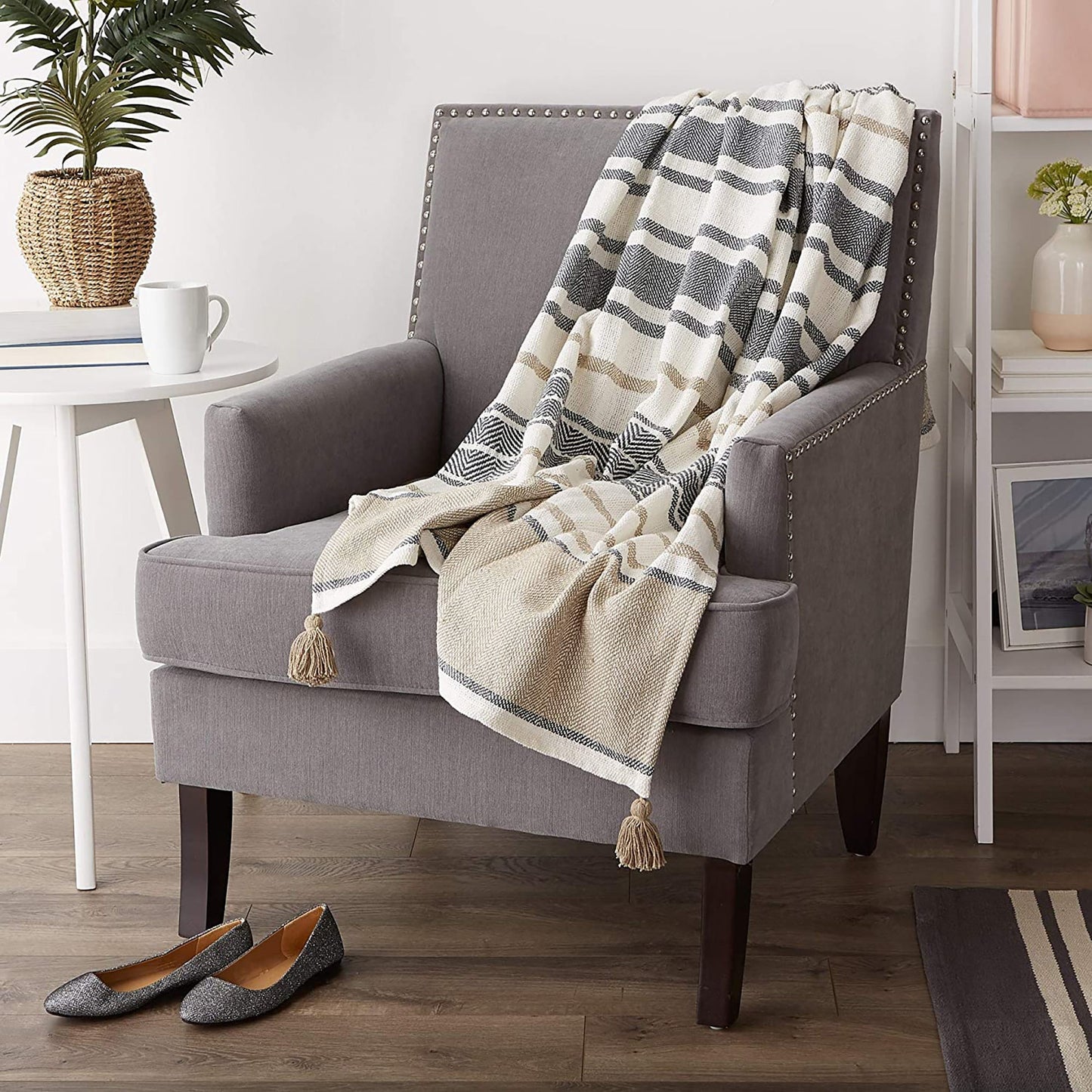 Traditional 2 Tone Chevron Stripe Throw 50x60 - Stone