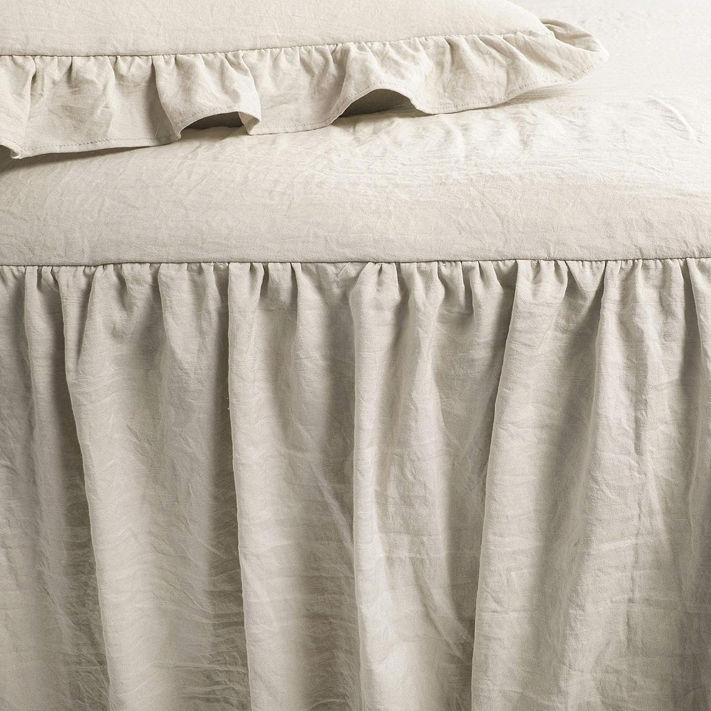Vintage Chic Farmhouse Style Lightweight Ruffle Skirt Bedspread - Neutral