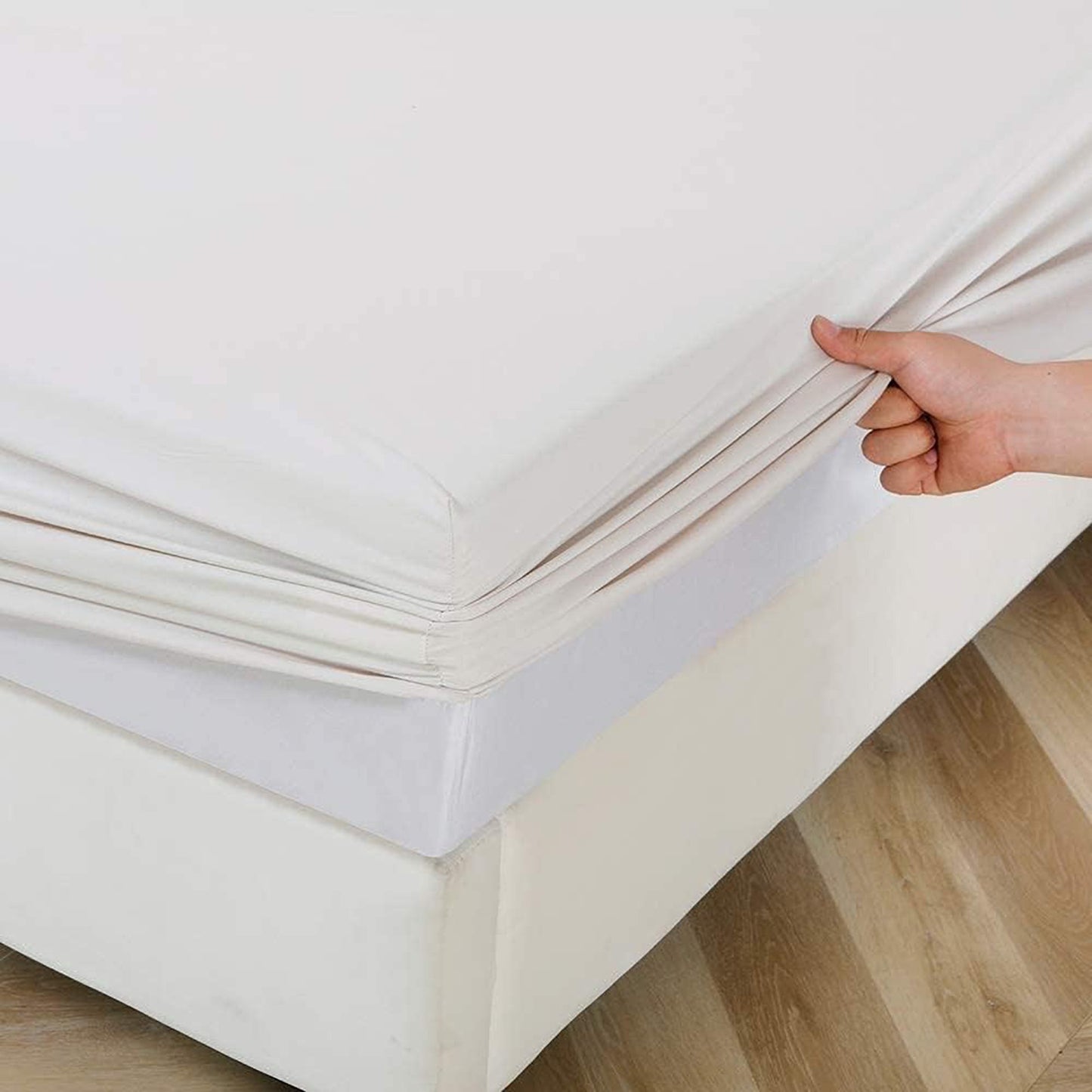 2000 TC Full Elastic Soft and Luxury Deep Pocket Fitted Bed Sheet - White