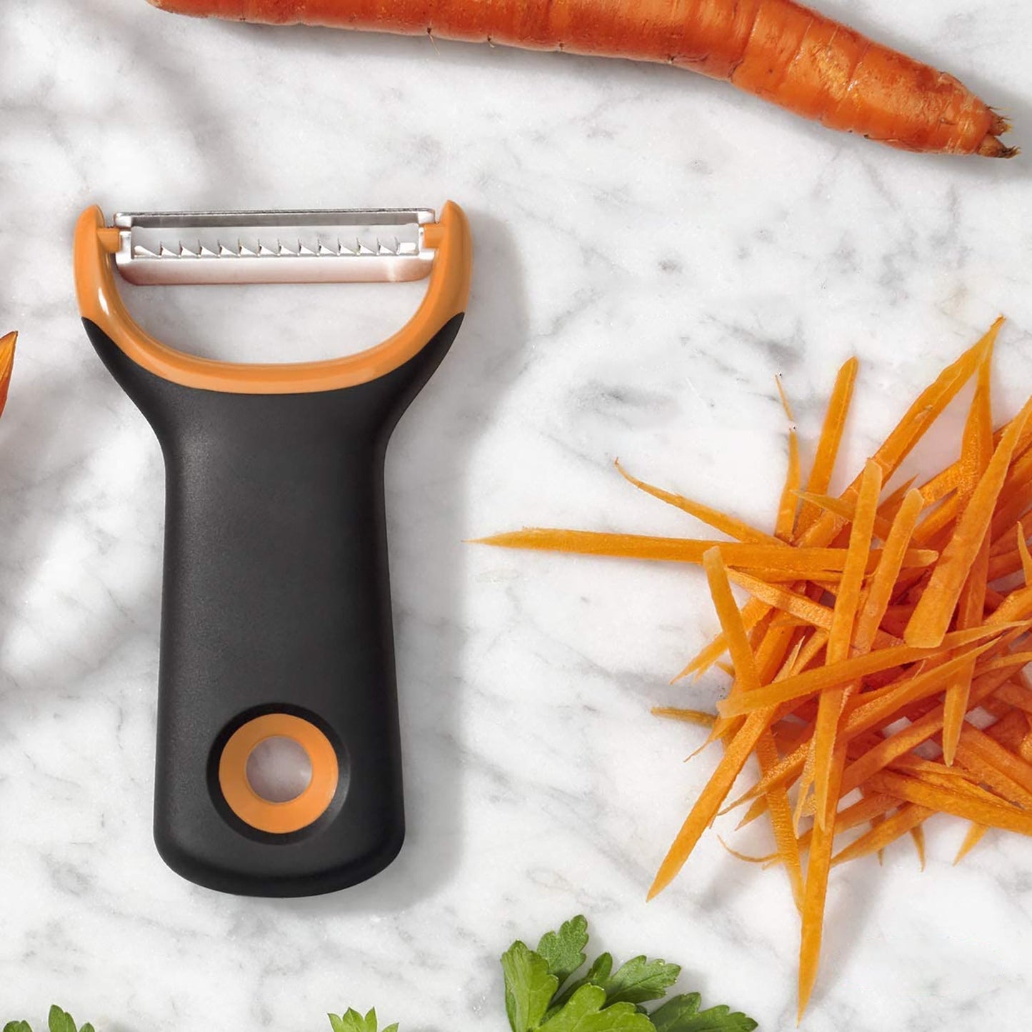 Japanese Stainless Steel Sharp Vegetable Julienne Peeler - Black and Orange