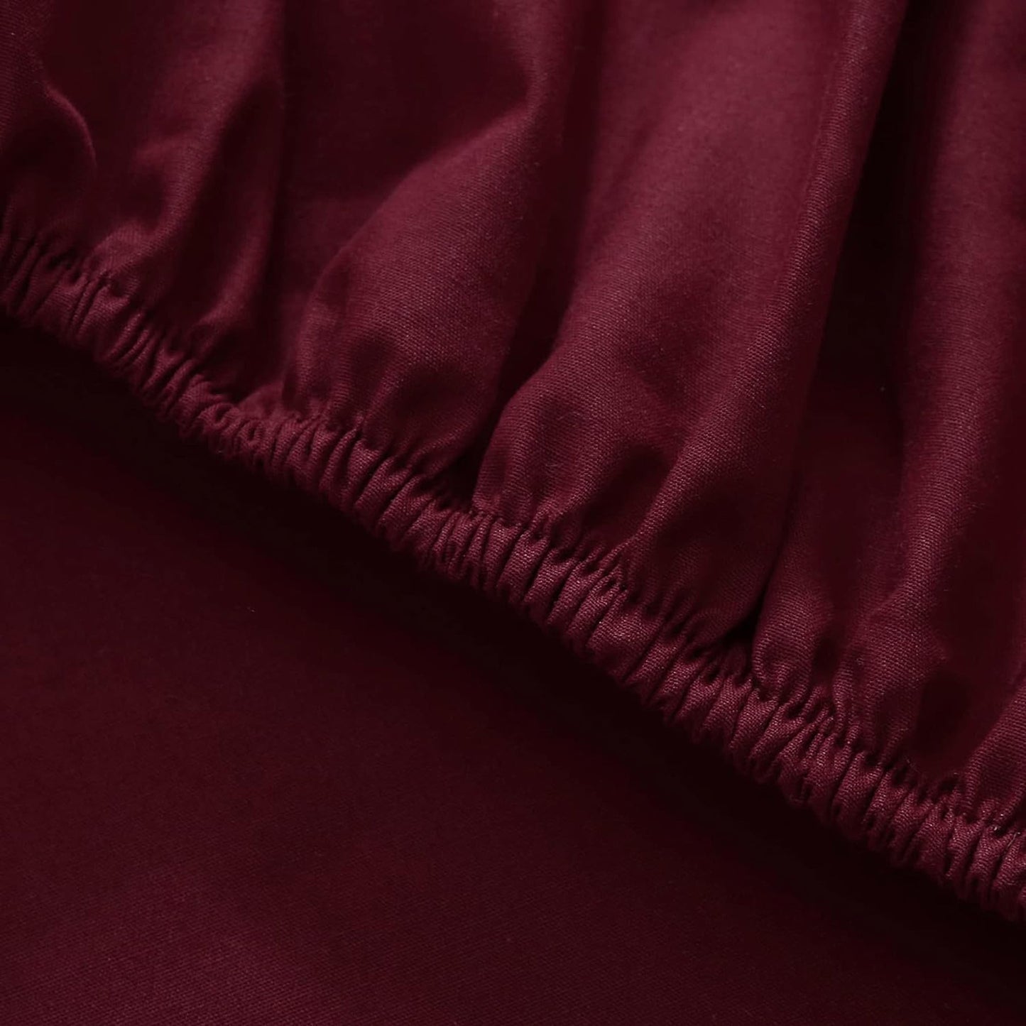 300 Thread Count Sheet Set 50% Cotton 50% Polyester Bed Sheet Set - Burgundy