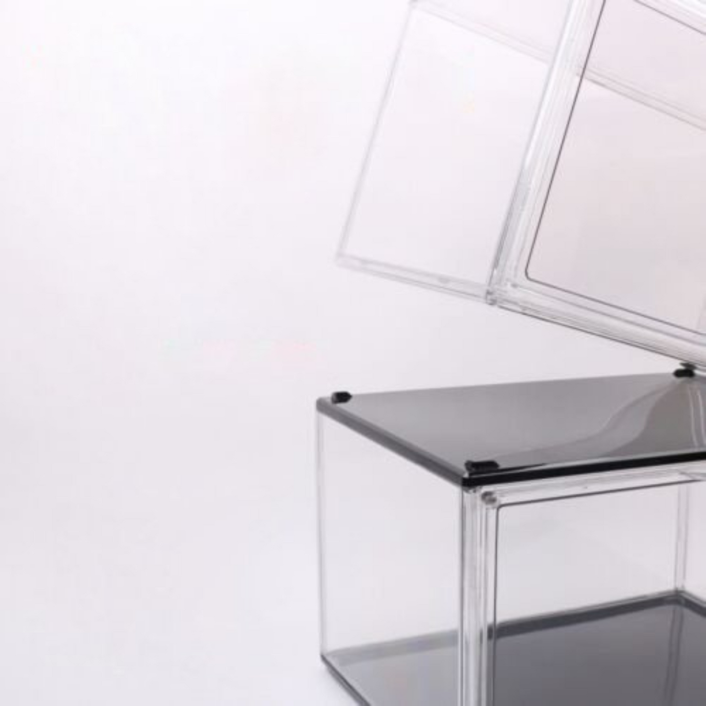 Transparent Premium Stackable Shoe Box Sneaker Display Storage Case with Magnetic Door