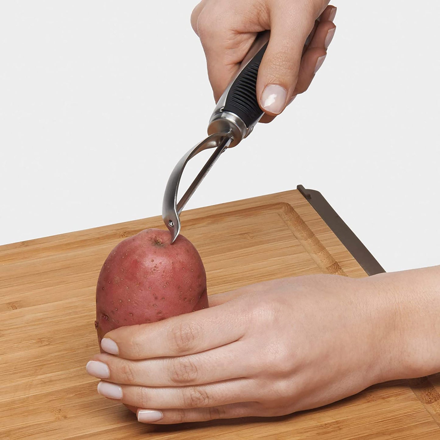 Sharp Stainless Steel Blade Swivel Peeler