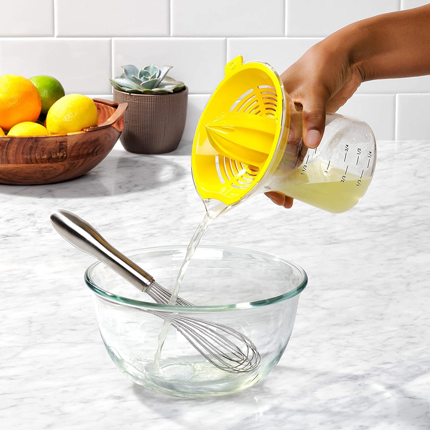 2-in-1 Citrus Juicer Lemon and Orange Squeezer 350 ml - Orange