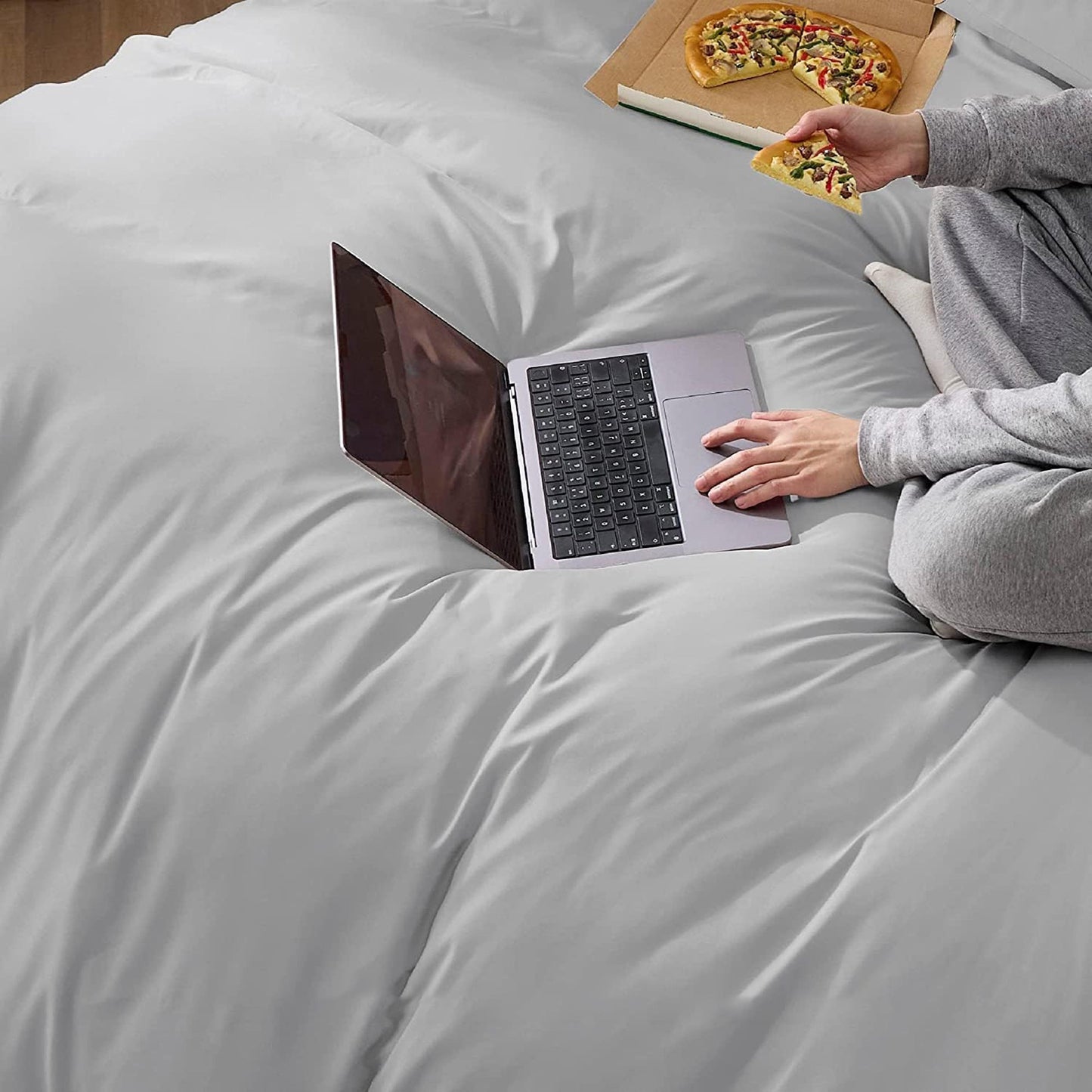 2000TC Ultra Soft Microfiber Zipper Closure Quilt Cover Set - Silver Grey