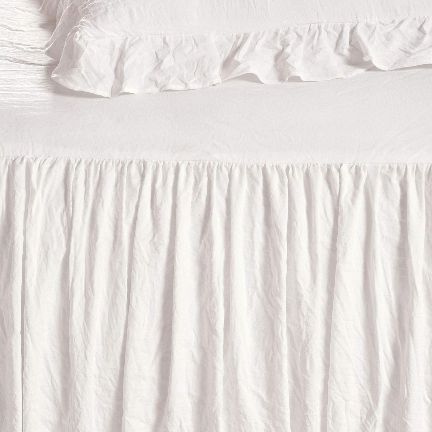 Vintage Chic Farmhouse Style Lightweight Ruffle Skirt Bedspread - White