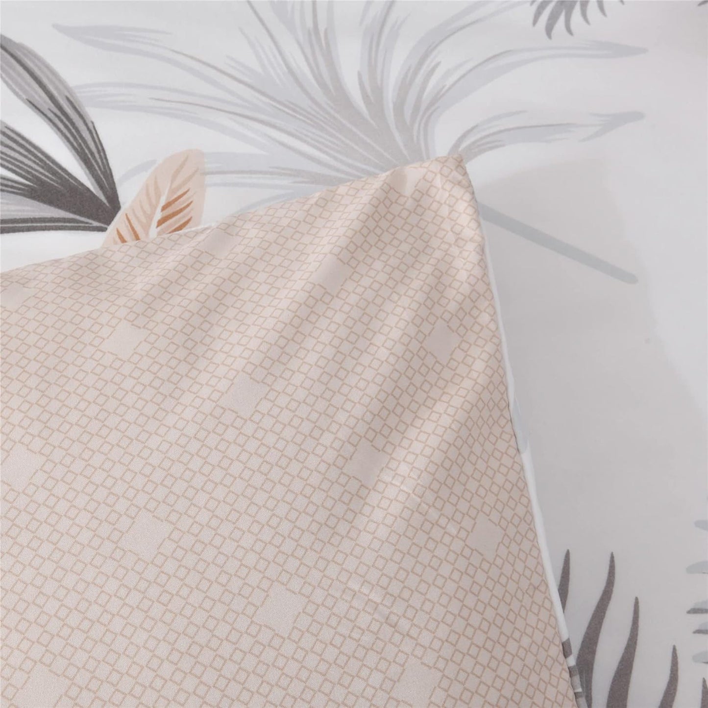 Soft Microfibre Bedding Quilt Cover Set - White Floral