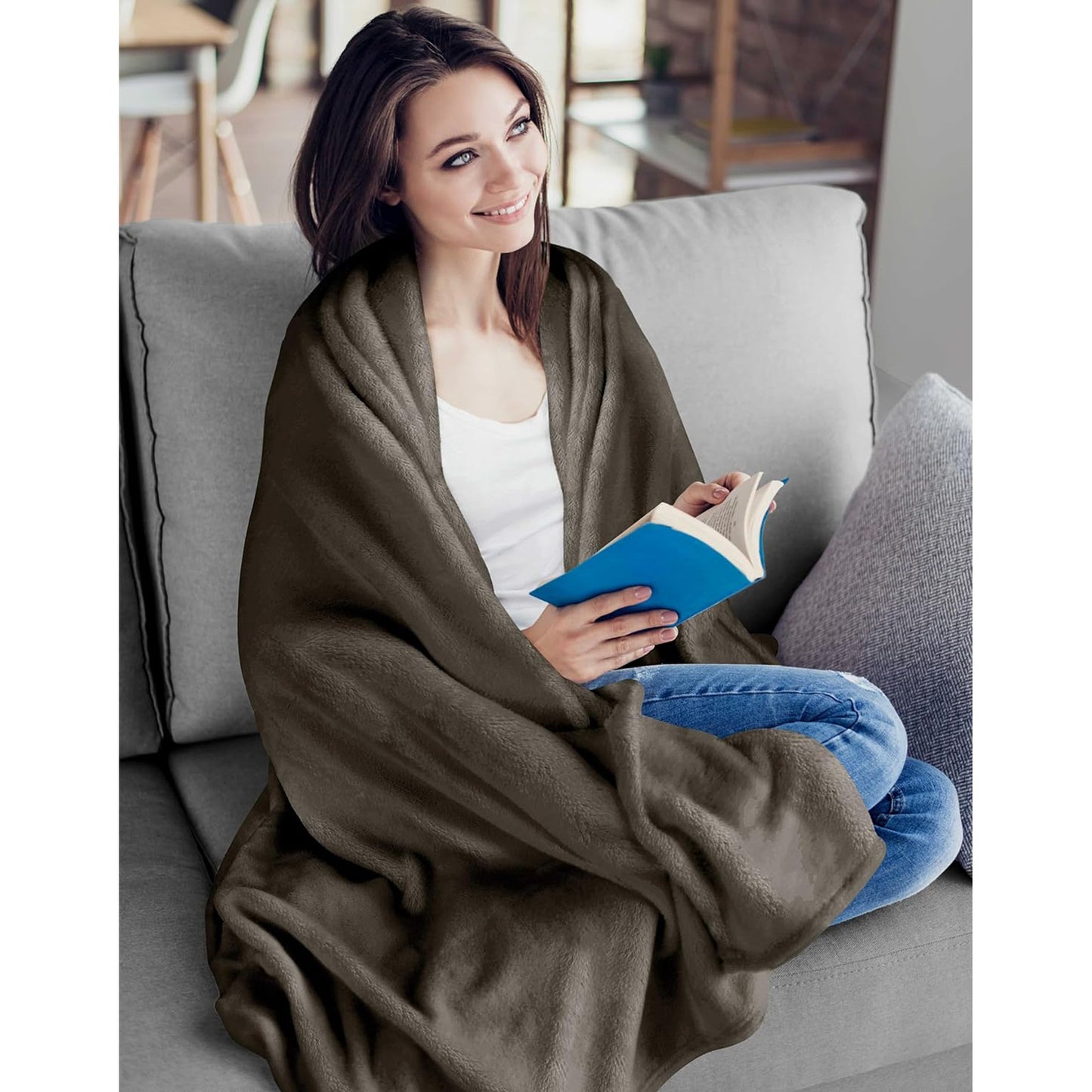 300GSM Microfibre Luxury Anti-Static Fuzzy Soft Fleece Blanket - Brown