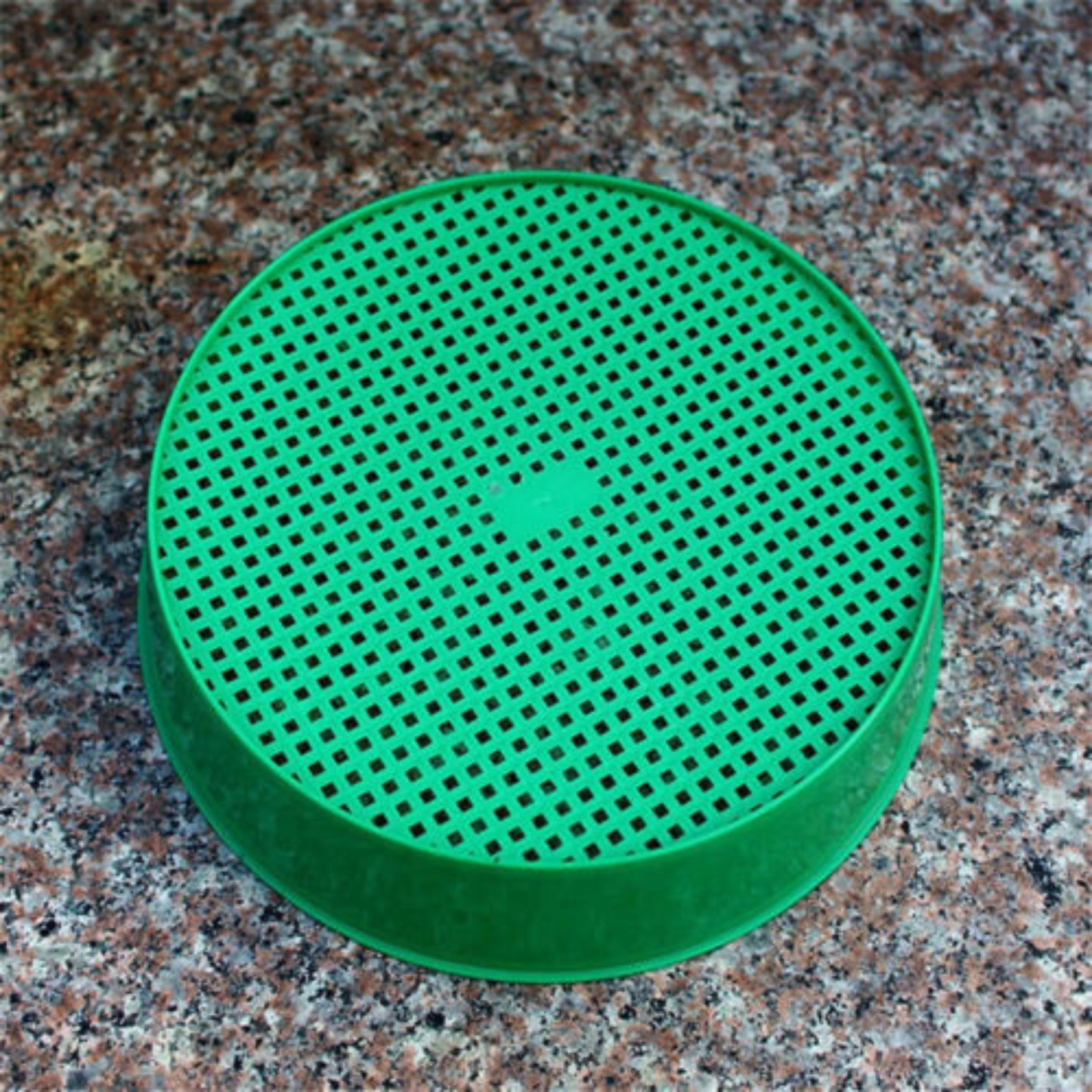 2pcs Garden Sieve for Soil Sand Green Mesh Stone Soil Small Gravel Sieves