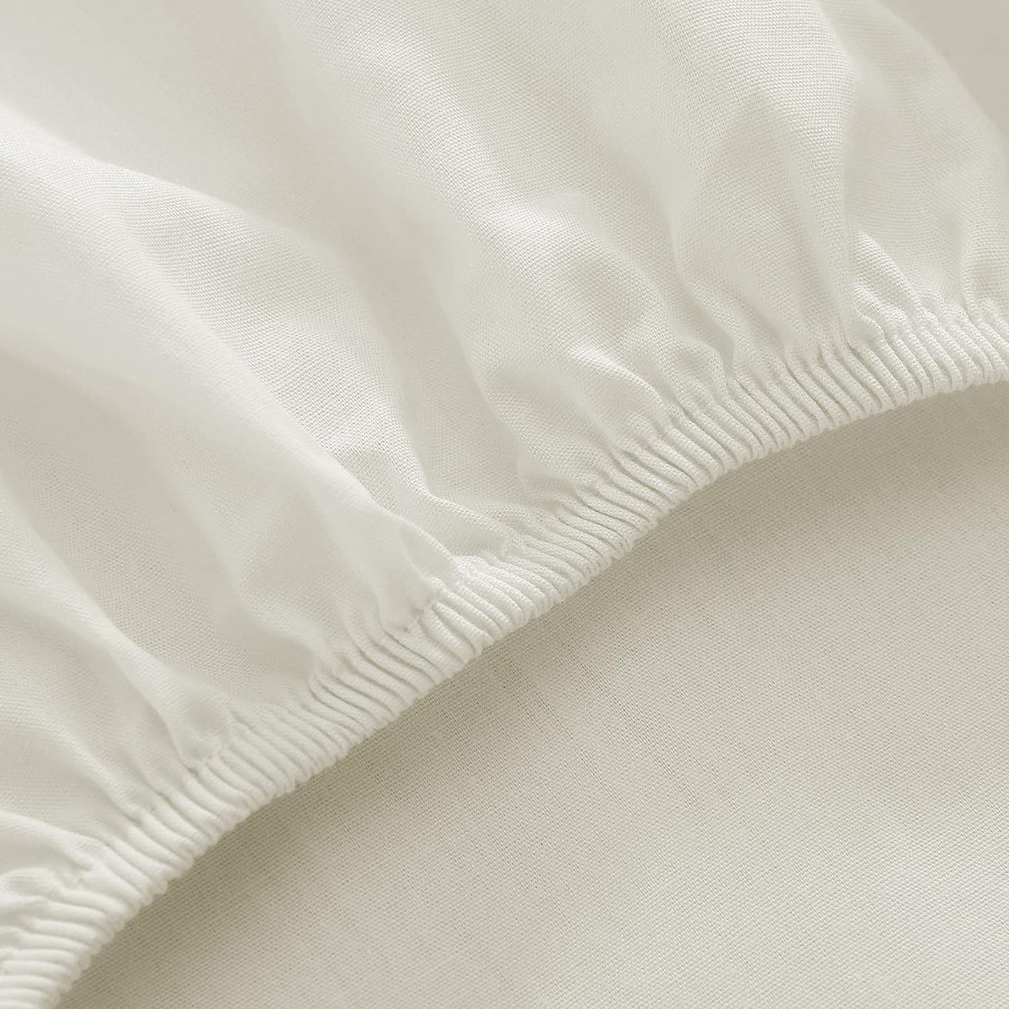 300 Thread Count Sheet Set 50% Cotton 50% Polyester Bed Sheet Set - Cream