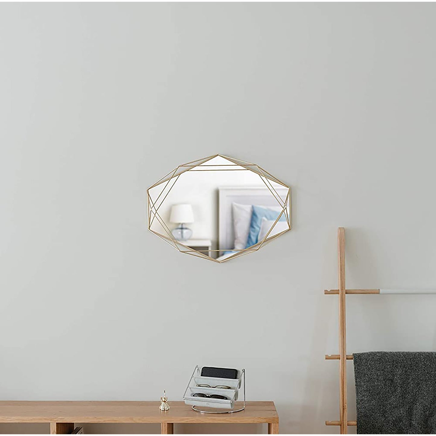 Modern Geometric Shaped Oval Wall Mirror Home Decor - Matte Brass