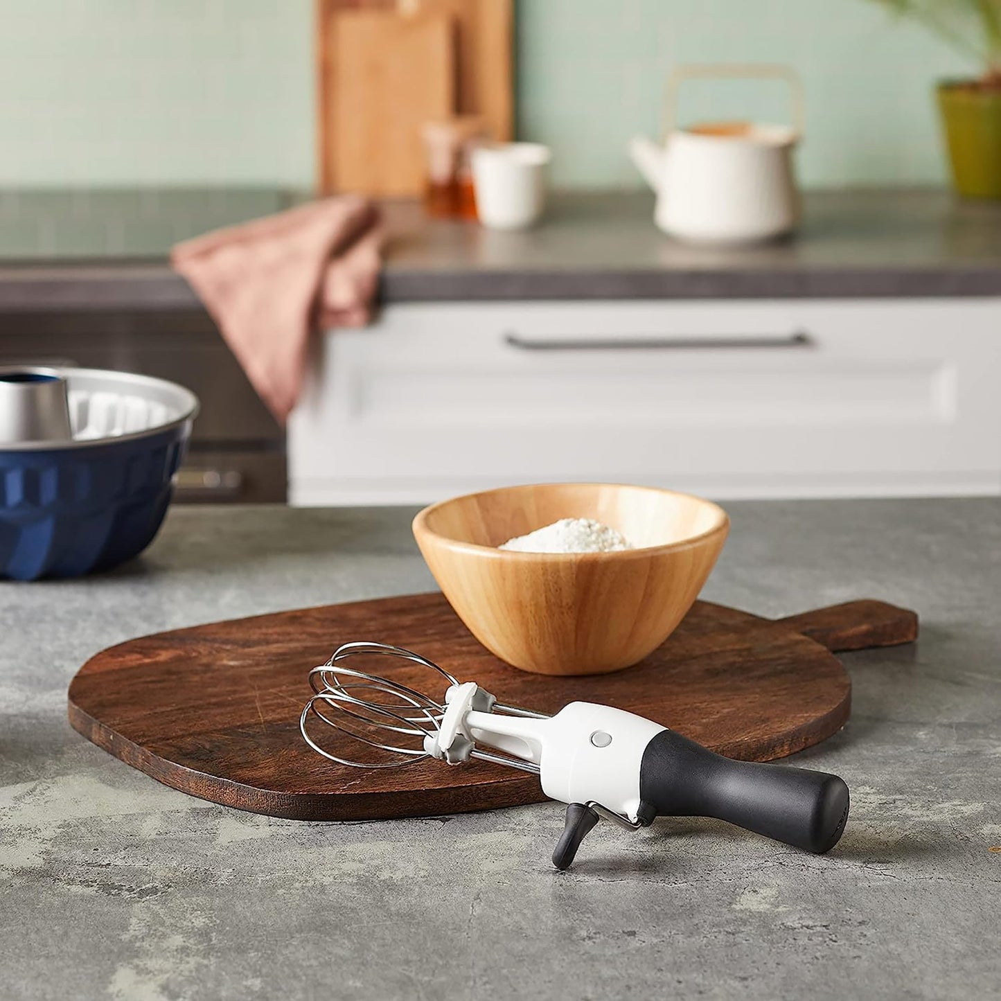 Stainless Steel Egg Beater 12x5 Inch - Black and White