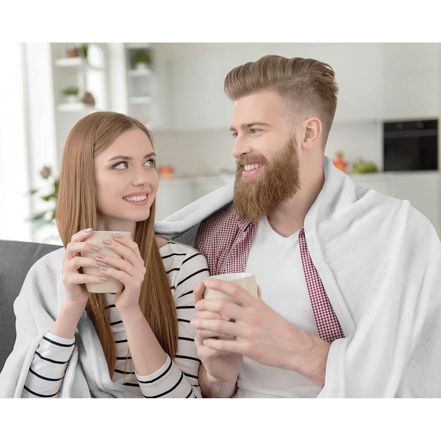 300GSM Microfibre Anti-Static Fuzzy Soft Fleece Blanket - White