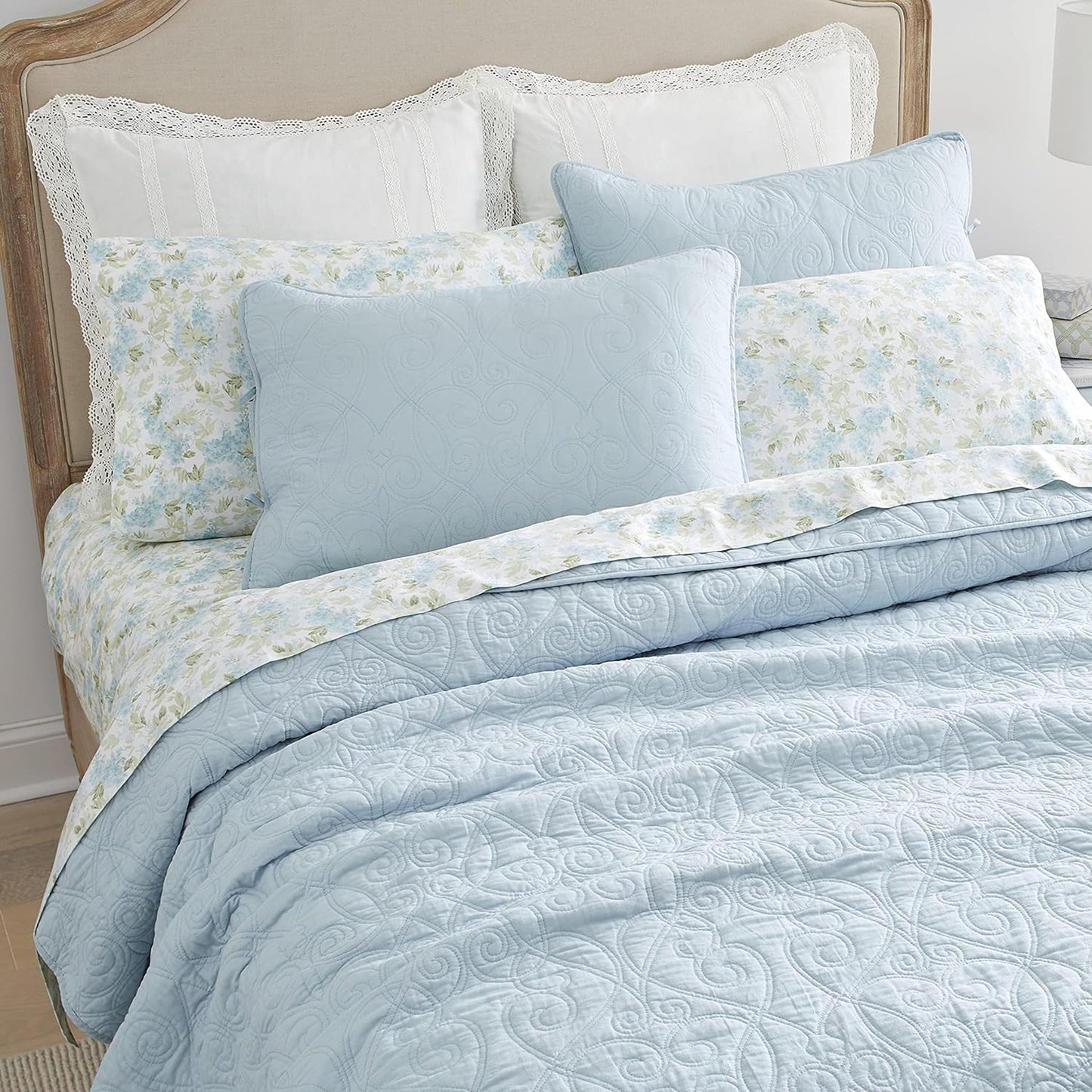 100% Cotton, Reversible All Season Bedding Quilt Set - Breeze Blue