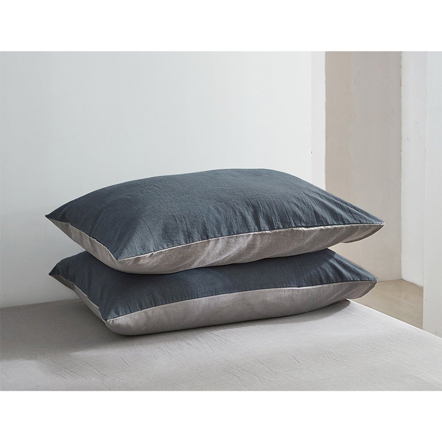 Single Size Cotton Sheet Set - Blue and Dark Grey
