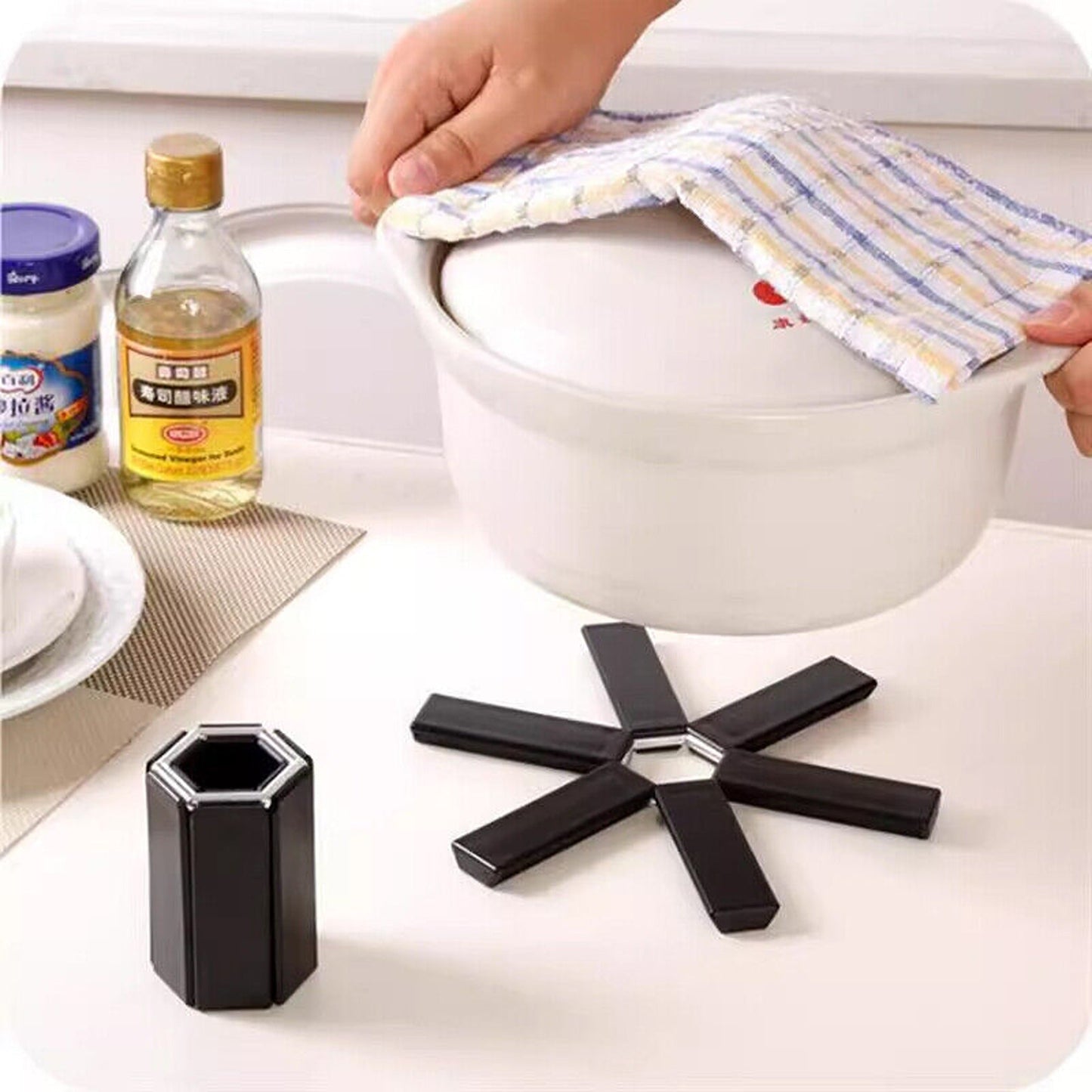 Heat-Resistant Foldable Pot Pad Non-Slip Kitchen Coaster