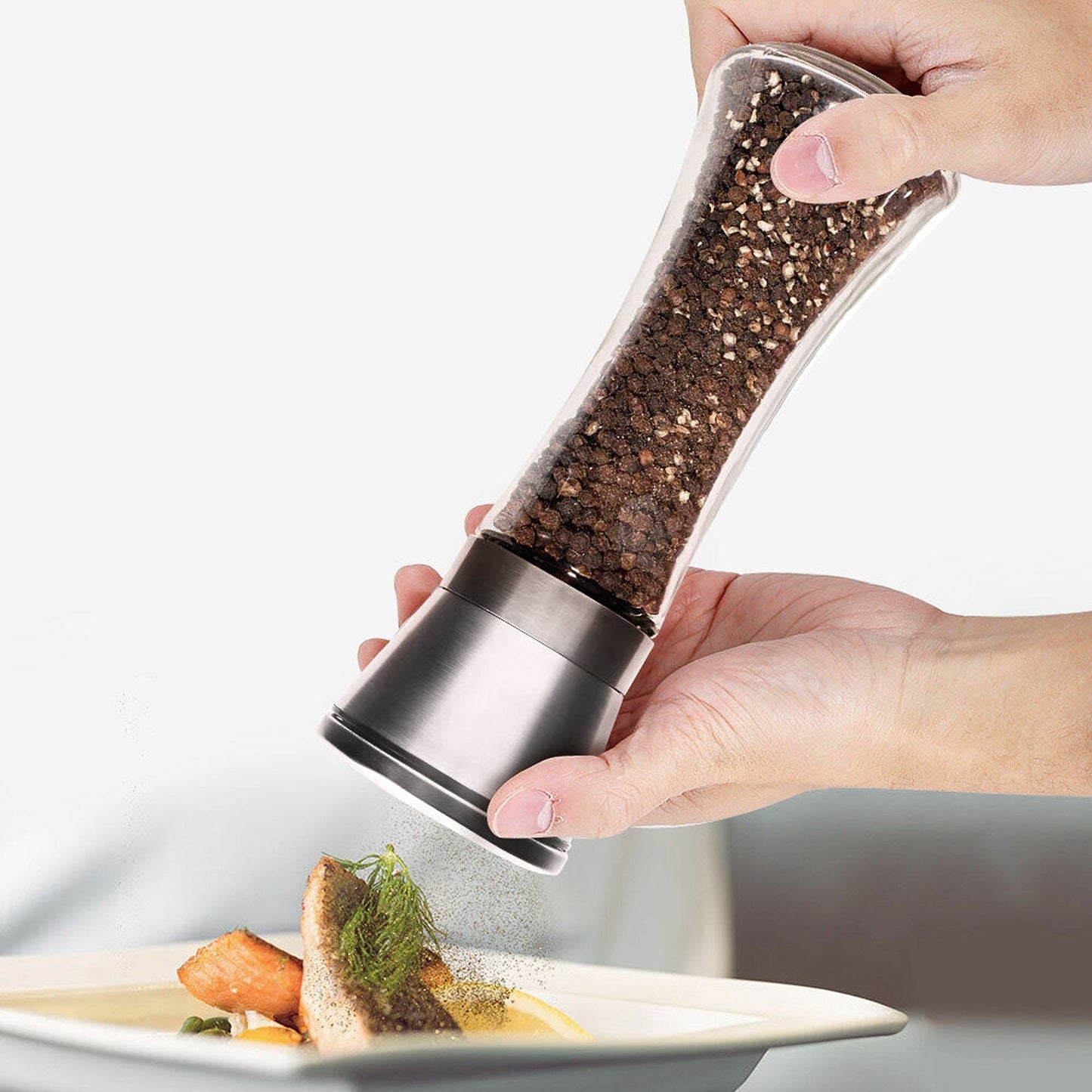 Stainless Steel Salt and Pepper Grinders with Oil Sprayer for Kitchen Use