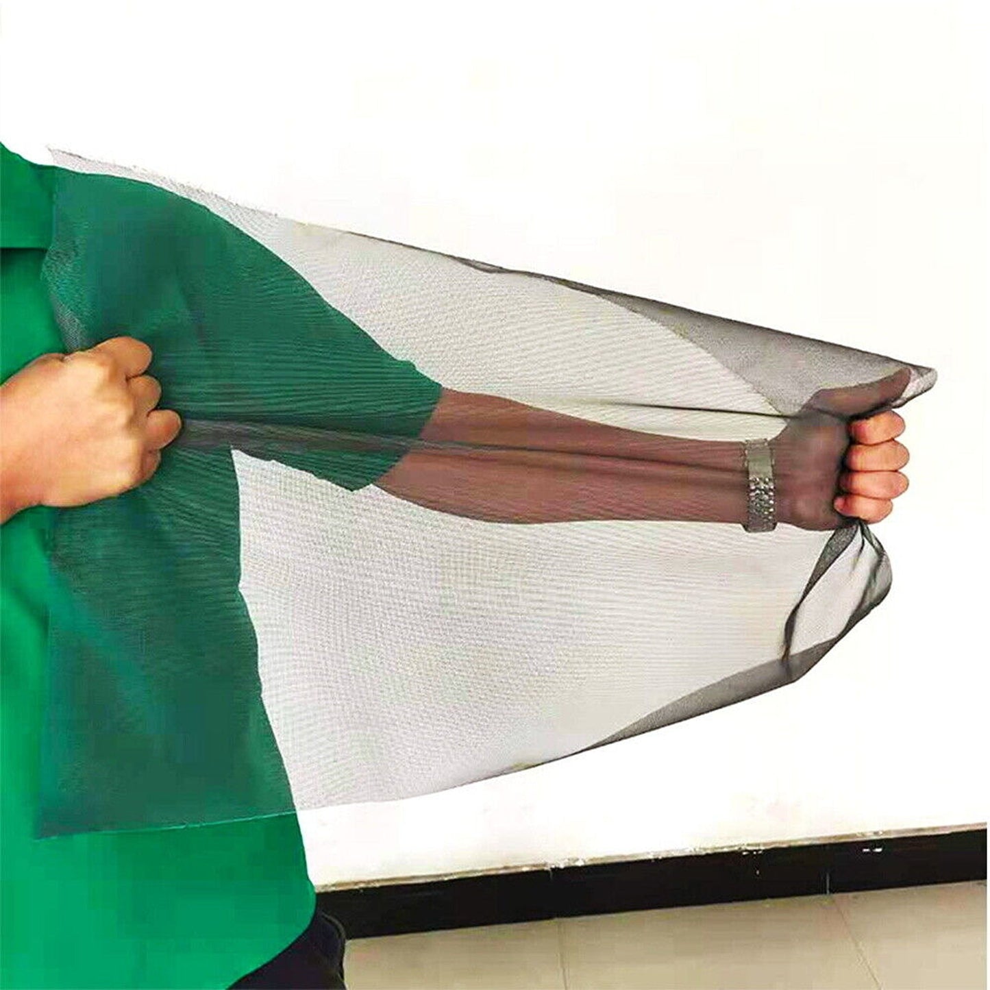 Hands-Free Instant Magnetic Mesh Screen Door for Pets and Bugs 2 Pack