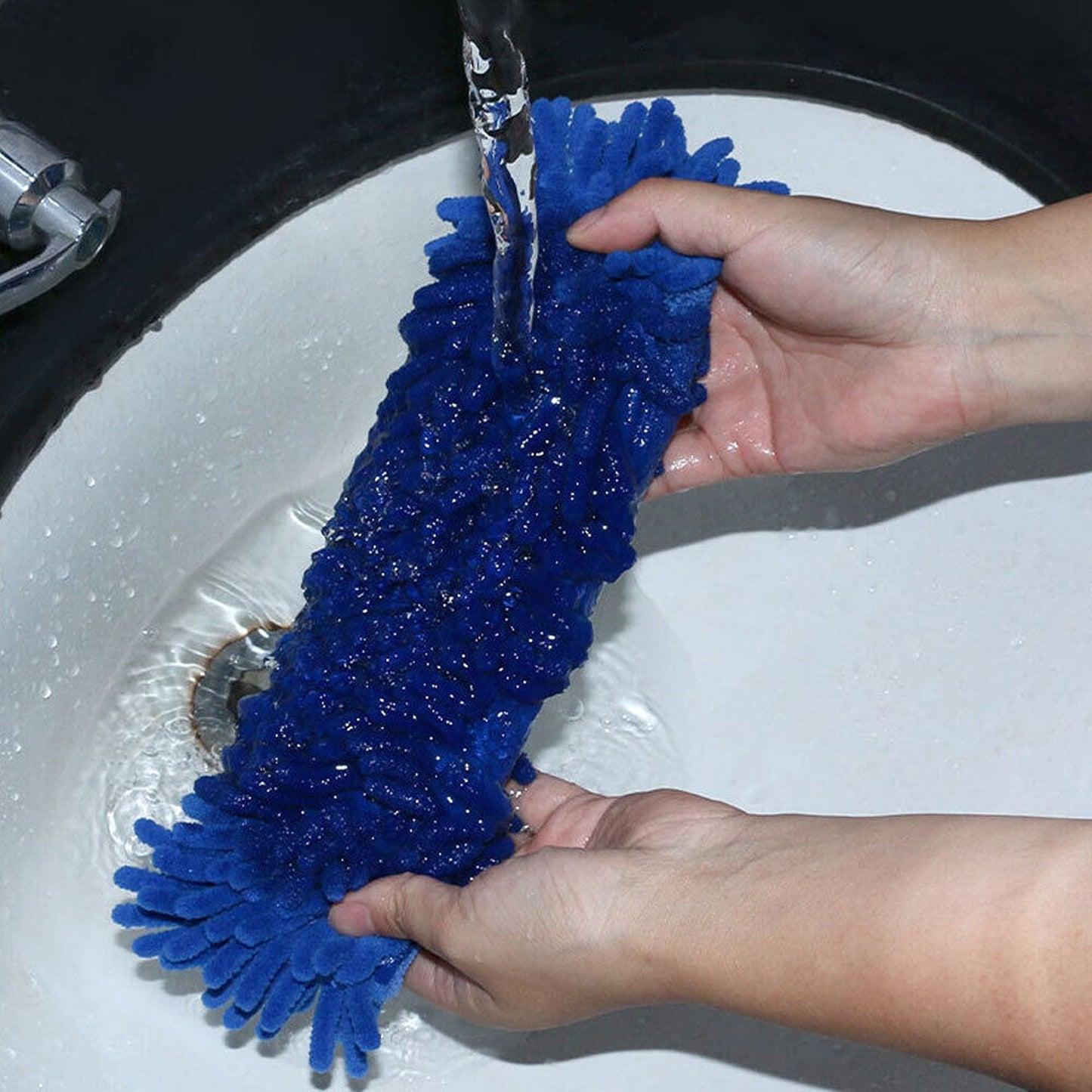 1 Set Flexible Duster Brush with Bendable Handle for Ceiling Fan Cleaning