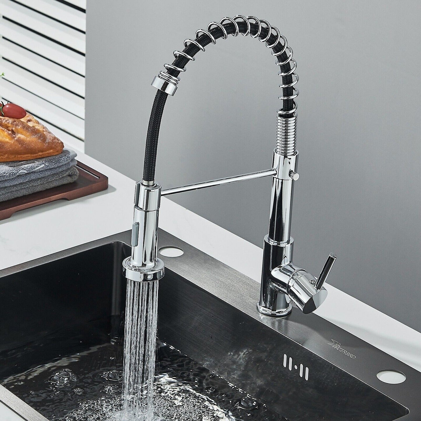 360 Degree Swivel Spout Solid Brass Kitchen Mixer Tap Sink Pull-Out Faucet