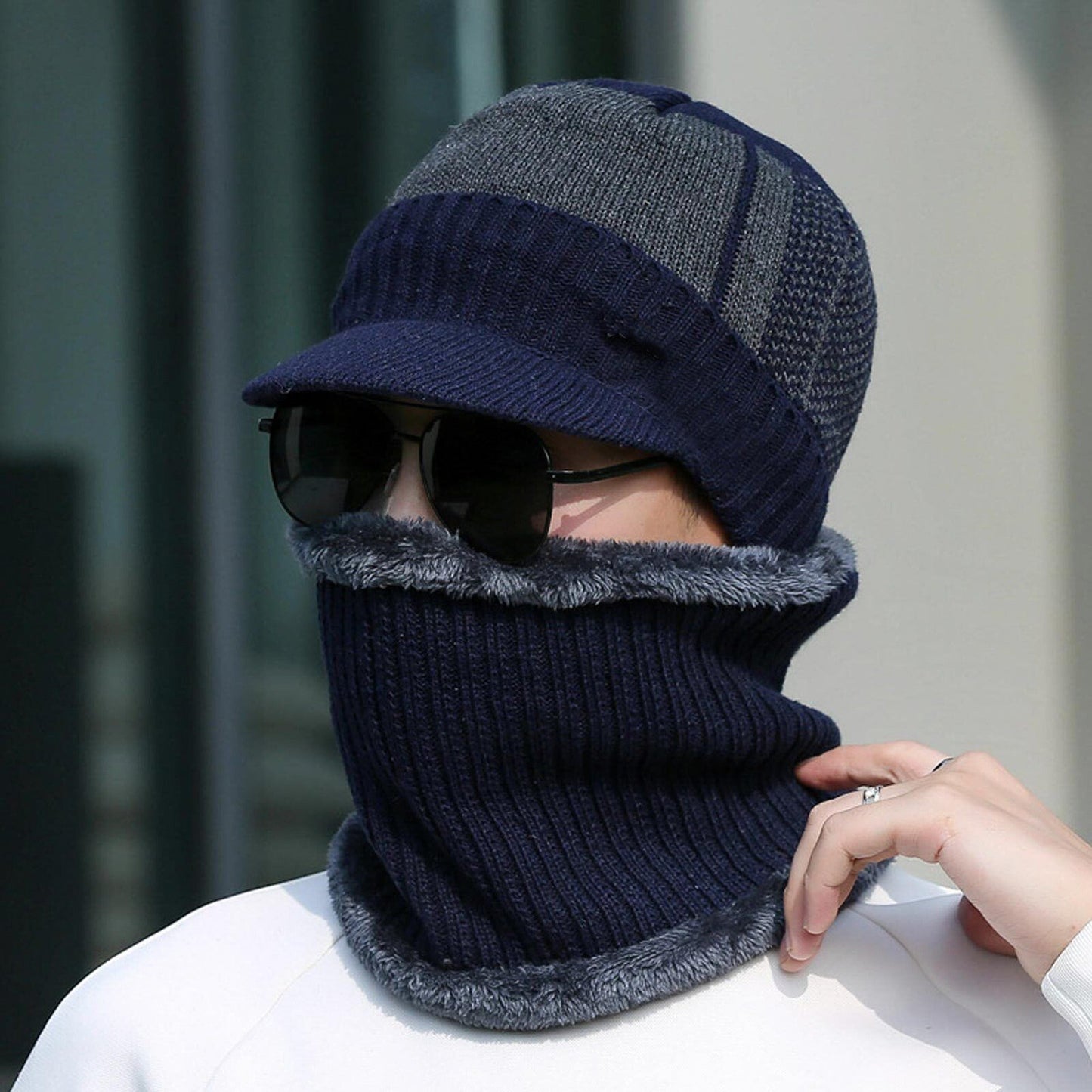 Men Fleece Lined Winter Beanie and Scarf Set Fashion Warm Ski Cap