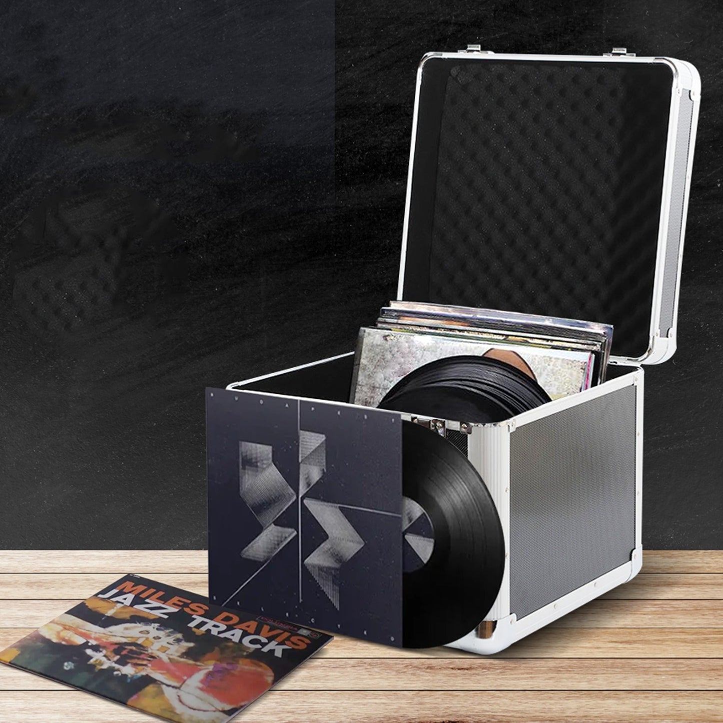 Heavy Duty DJ Vinyl Record Storage Flight Case Aluminum Holds 100 12-Inch Records