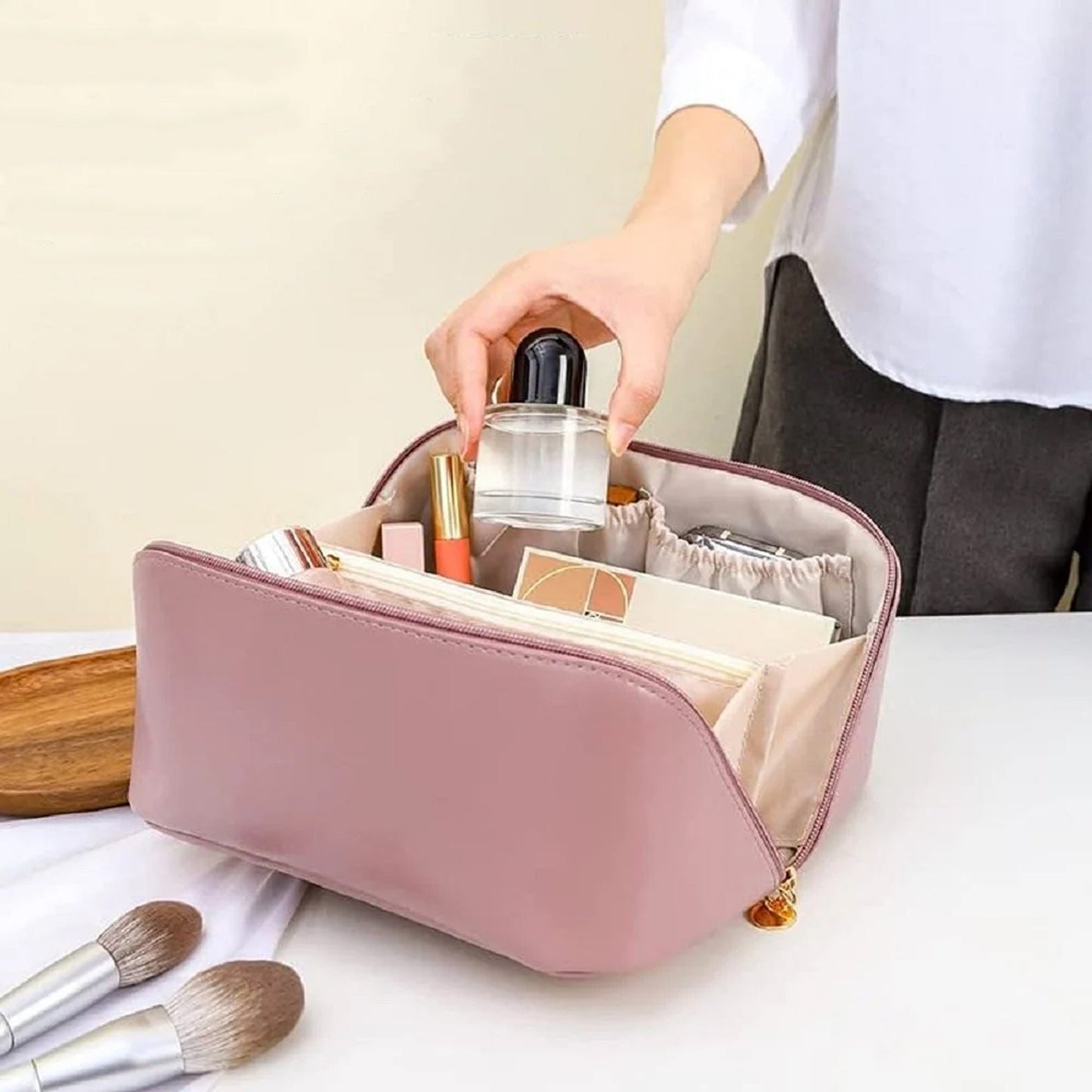 Travel Makeup Organizer Large Cosmetic Bag with Dividers